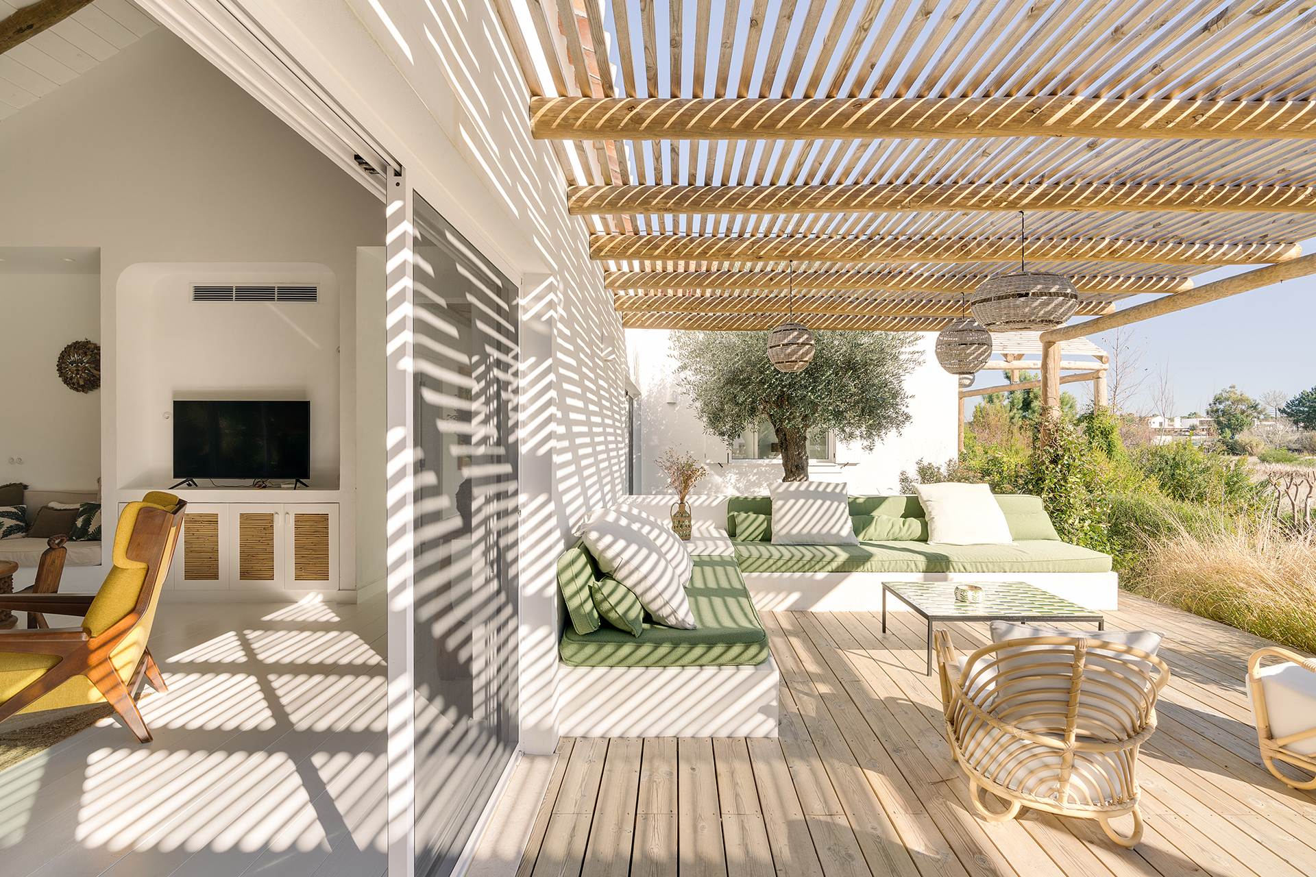 villa-ayina_beachhouse_comporta-setubal-portugal_interior-exterior.jpg