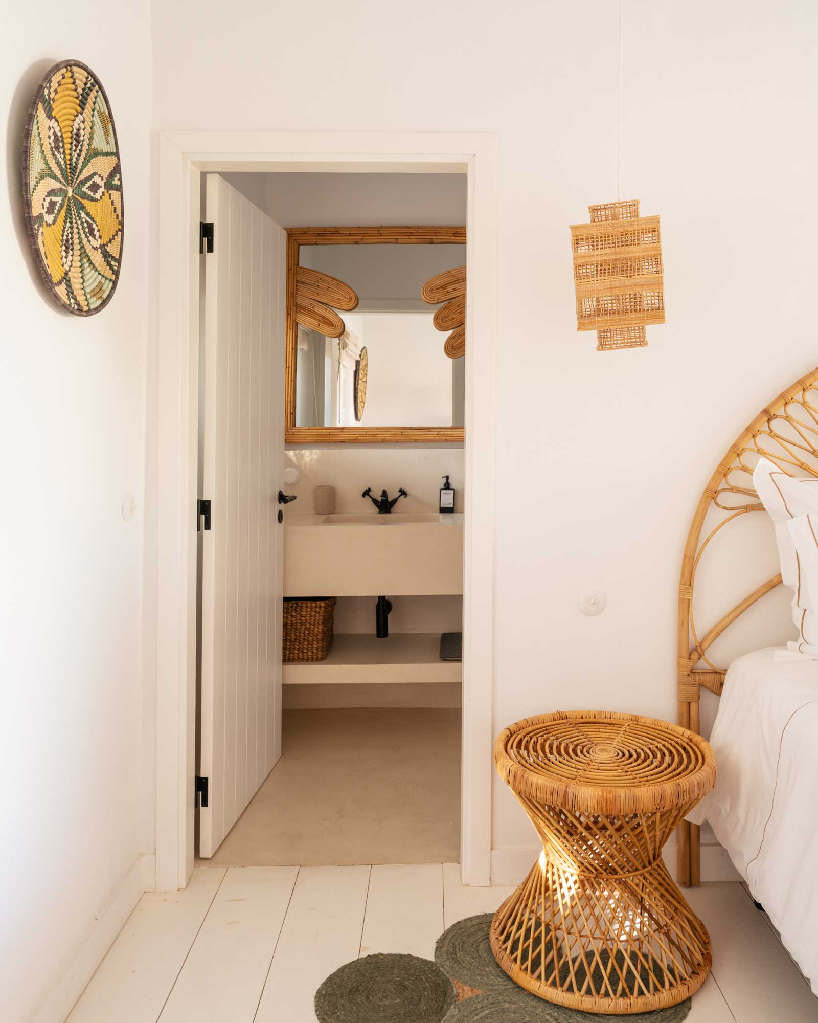 villa-ayina_beachhouse_comporta-setubal-portugal_interior-space.jpg