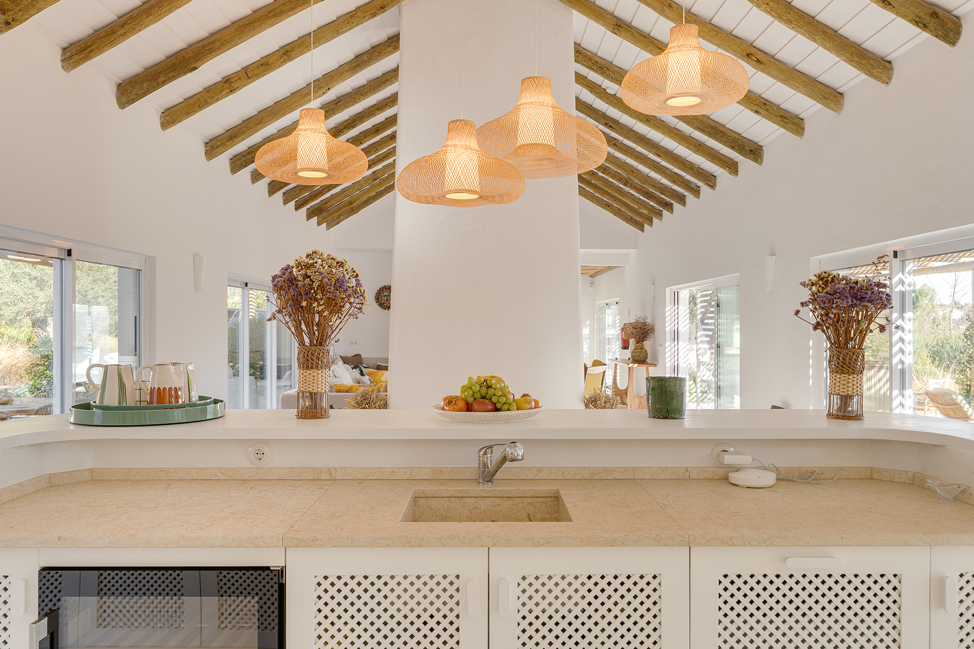 villa-ayina_beachhouse_comporta-setubal-portugal_interior-table.jpg