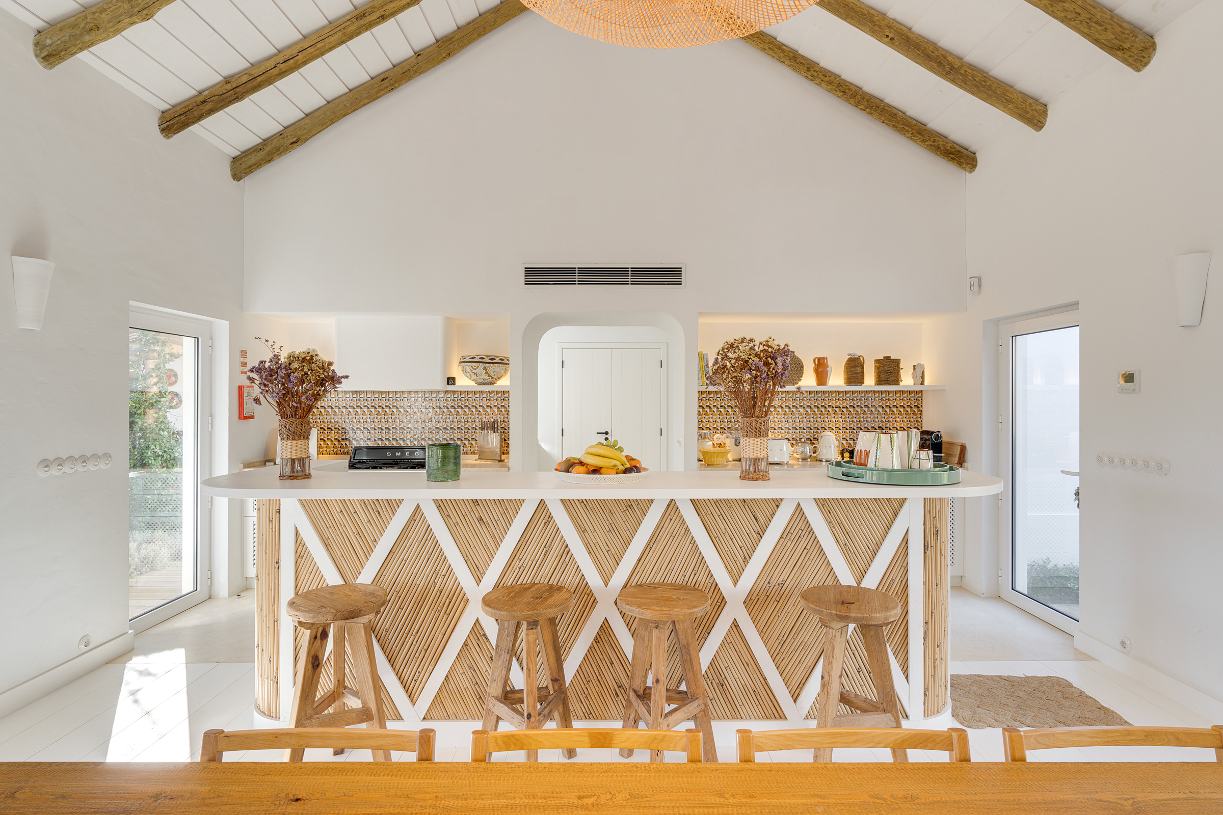 villa-ayina_beachhouse_portugal_interior-kitchen-design-detail.jpg