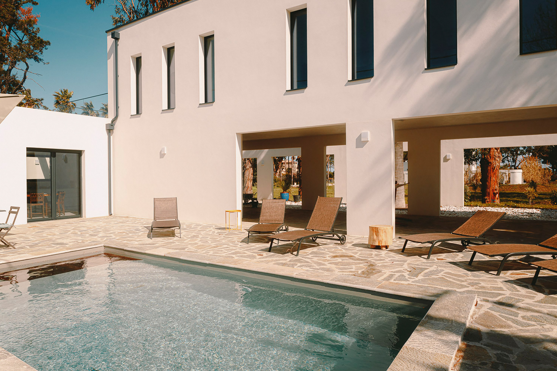 villa_for_rent_in_Corsica_004.jpg