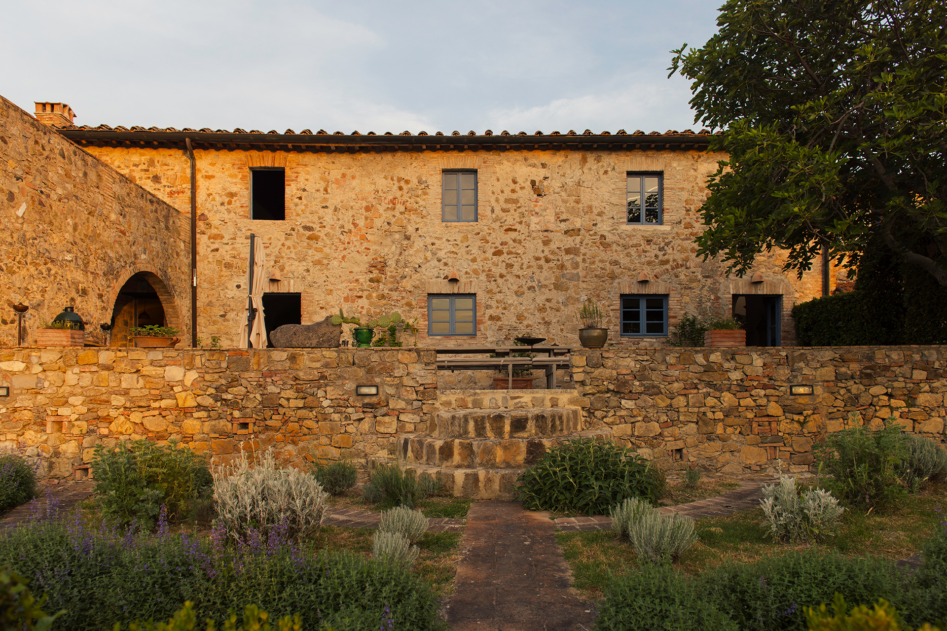 le-porciglia_house_tuscany-italy_exterior-facade.jpg