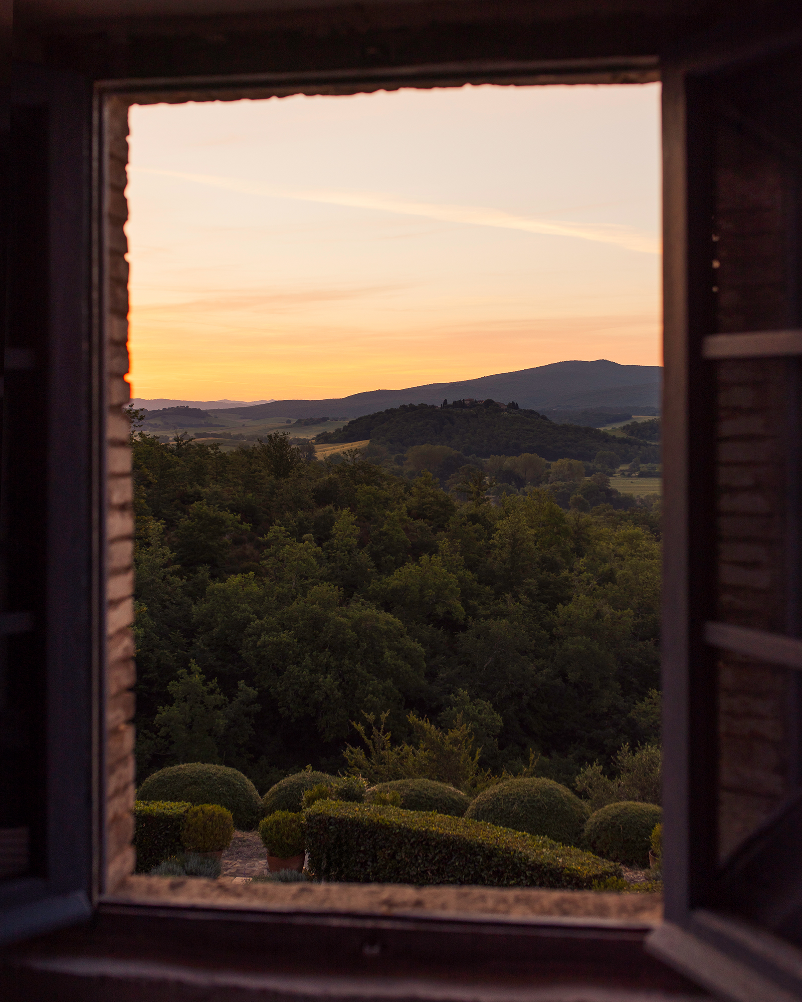 le-porciglia_house_tuscany-italy_exterior-sunset.jpg