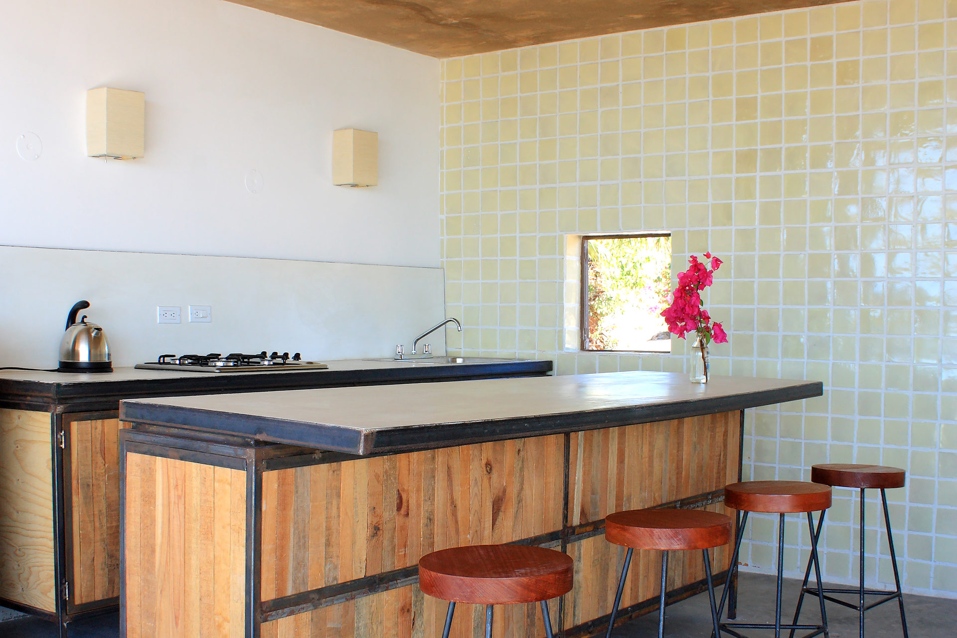 casa-rustika_beach-house_todos-santos-bcs-mexico_interior-kitchen-table.jpg