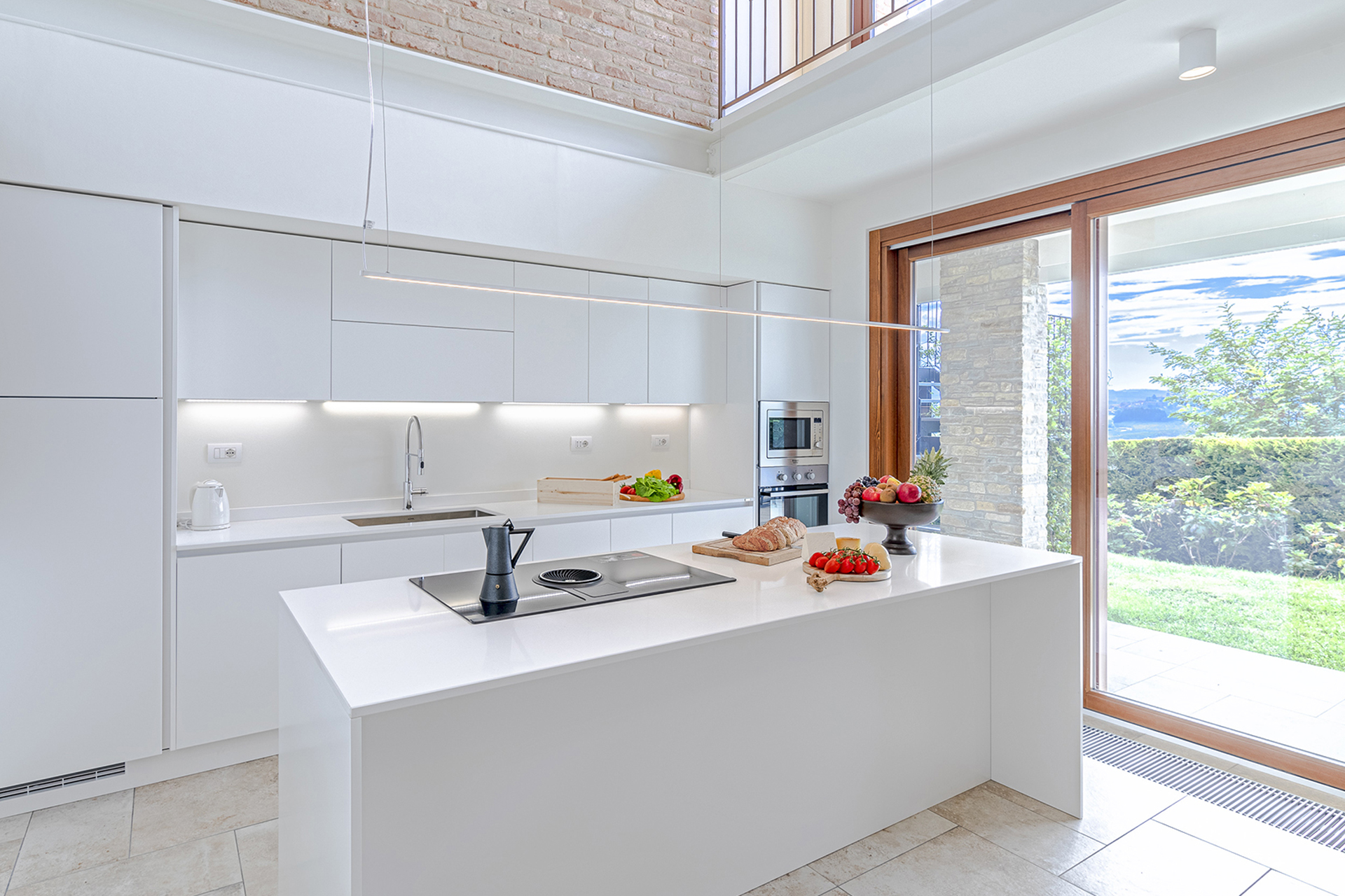 le-langhe_villa_piedmont-italy_interior-kitchen.jpg