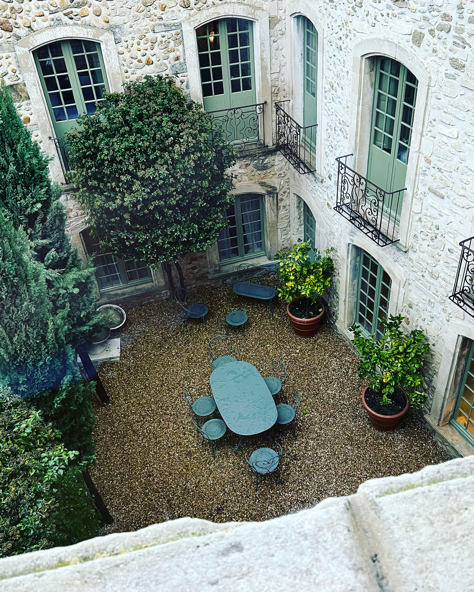 callemant-dautane_chateau_visan-france_exterior.jpg
