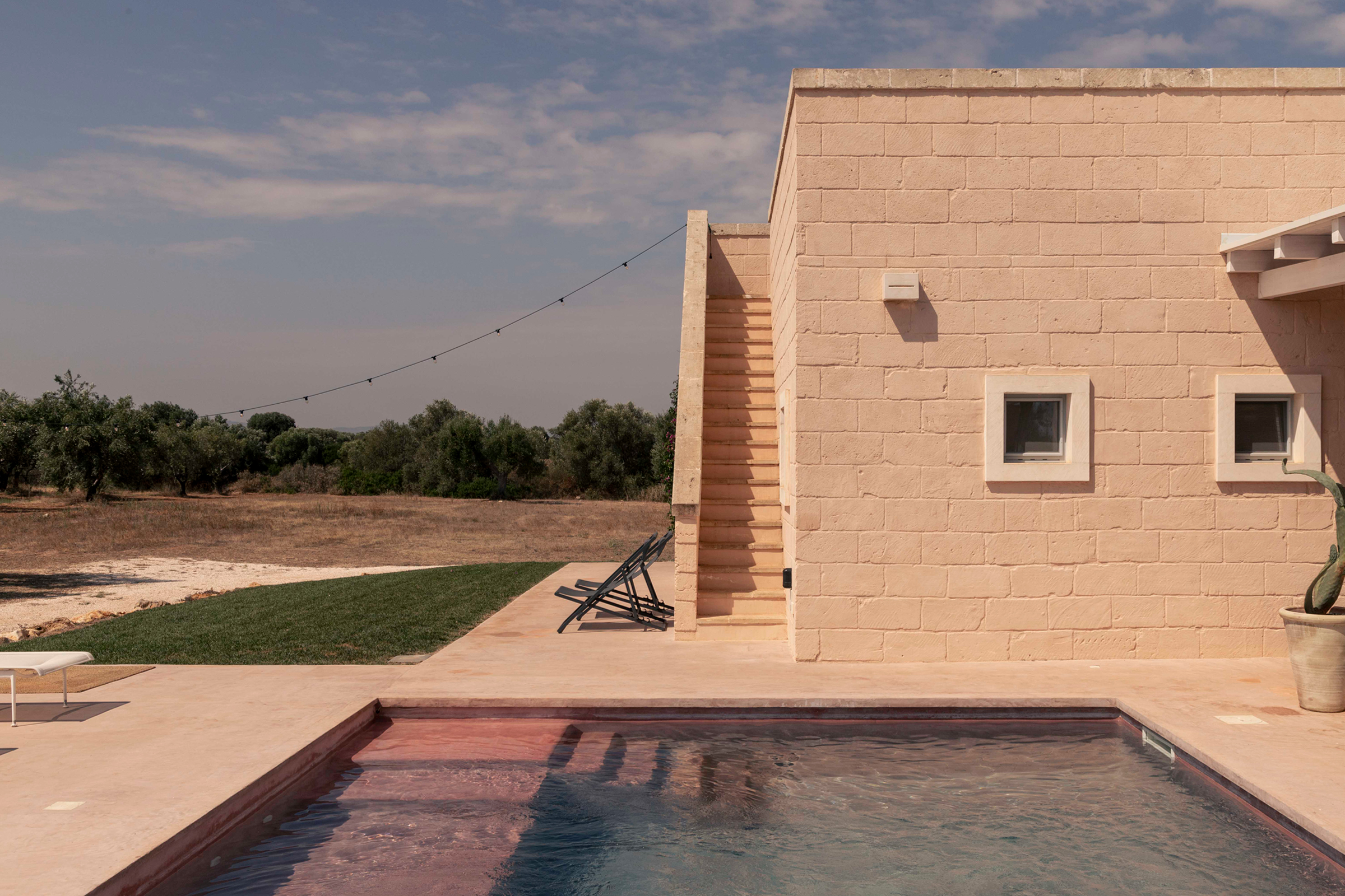 villa-amapulia_ostuni_exterior-lights.jpg