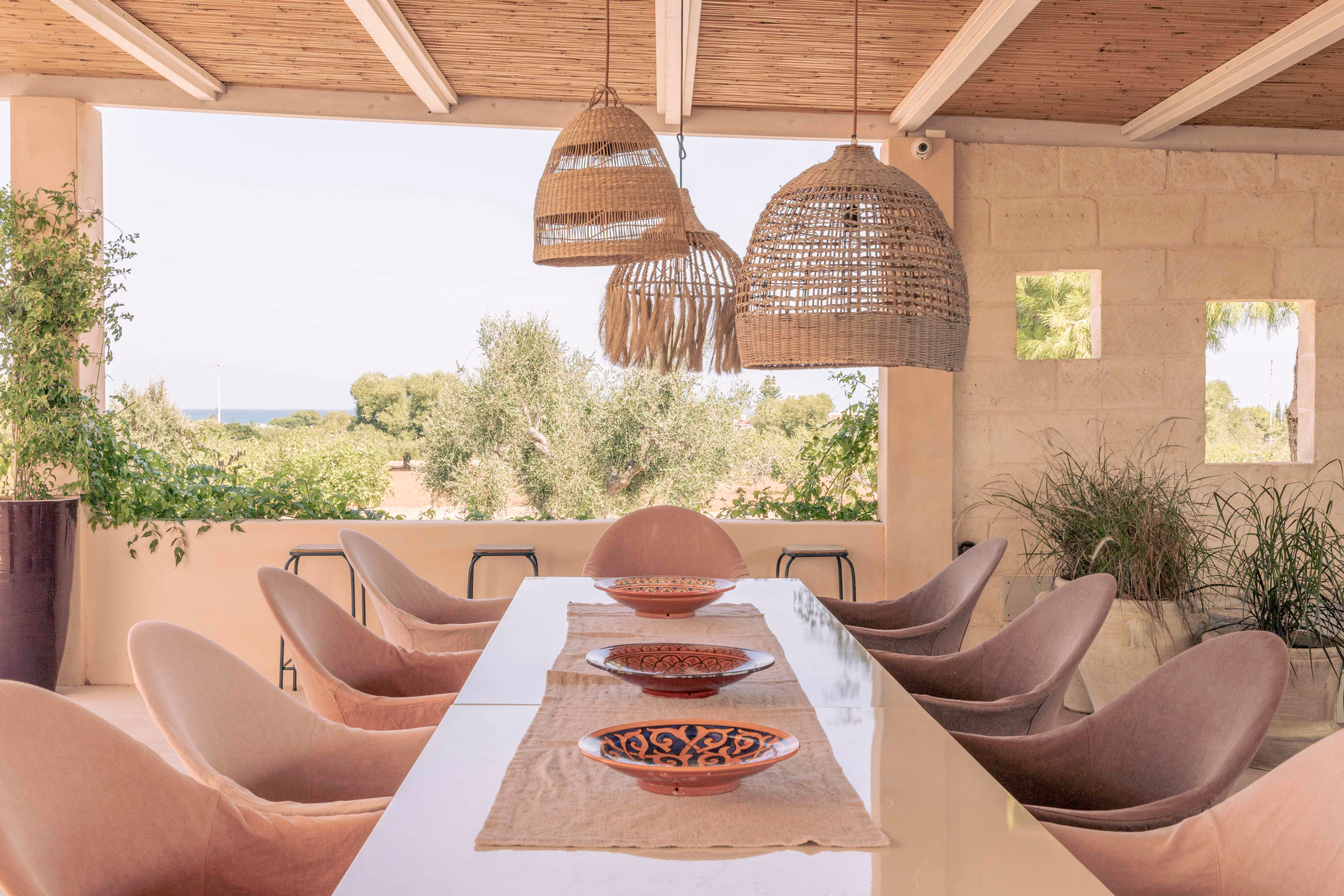 villa-amapulia_ostuni_exterior_terrace-table.jpg