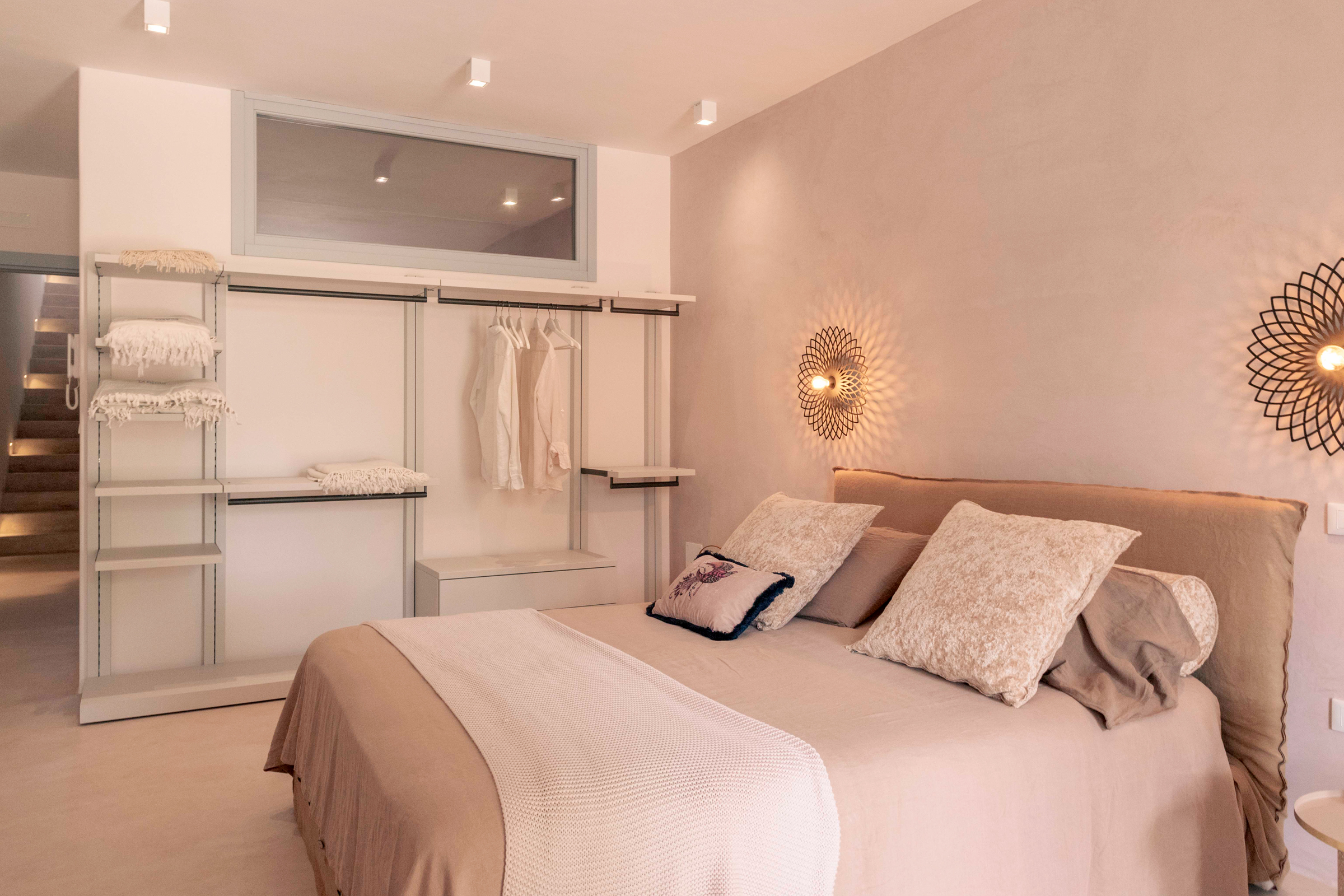villa-amapulia_ostuni_interior-side-bedroom-design.jpg