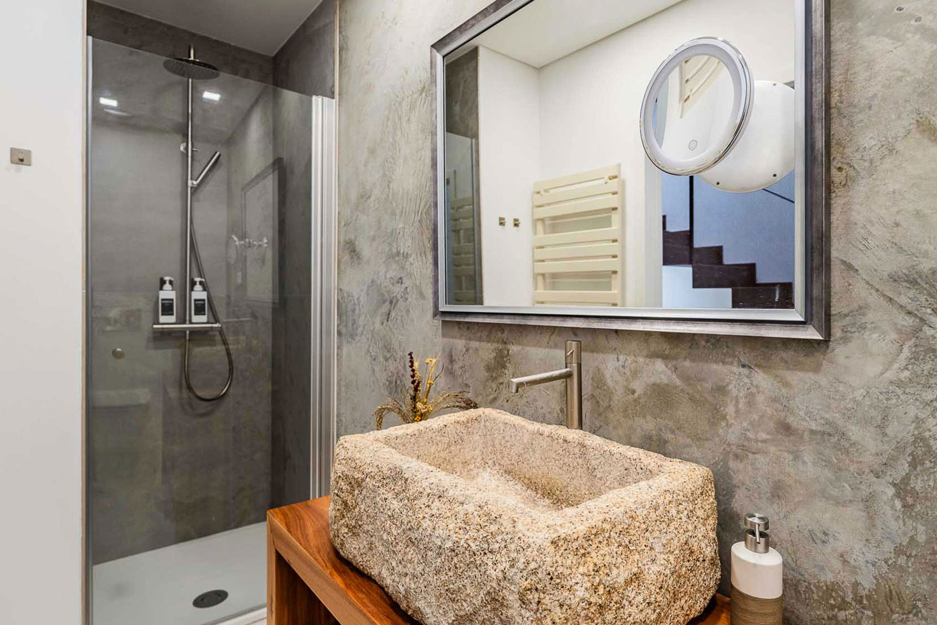 quinta-da-lameirinha-douro-boutique-home_country-house_porto-portugal_interior-bathroom.jpg