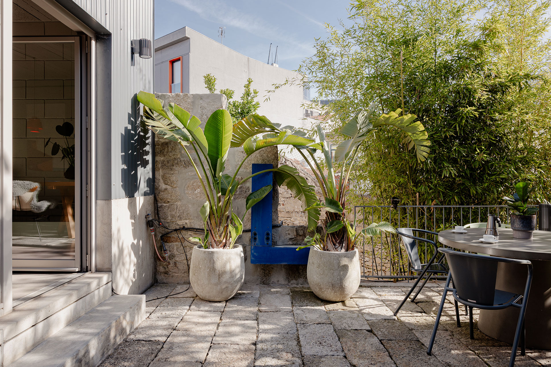 fabrica-no-jardim_house_porto-portugal_exterior.jpg