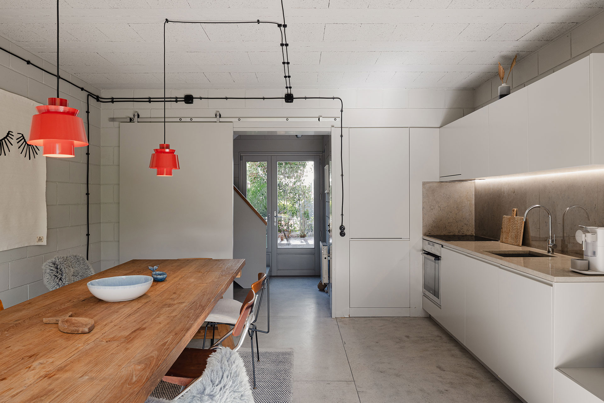 fabrica-no-jardim_house_porto-portugal_interior-space.jpg