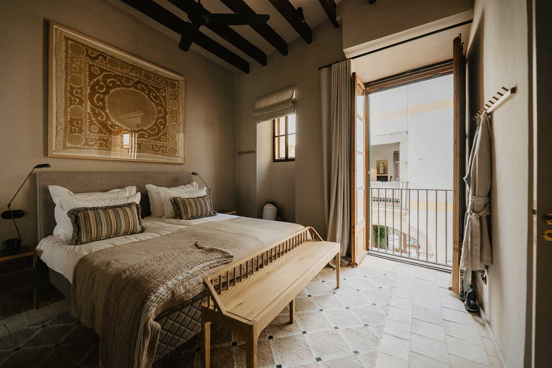 ingeborg_townhouse_mallorca-spain_interior-bedroom.jpg