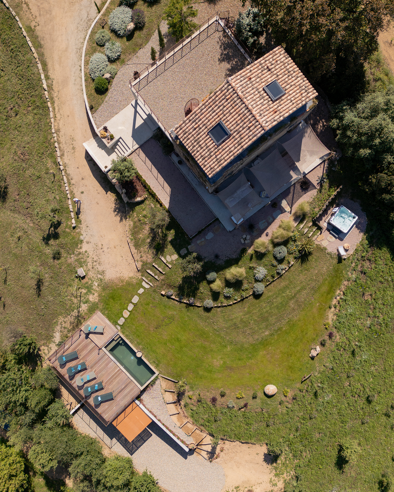 u-mulinu-casanelli_country-house_corsica-france_exterior-drone-top-view.jpg