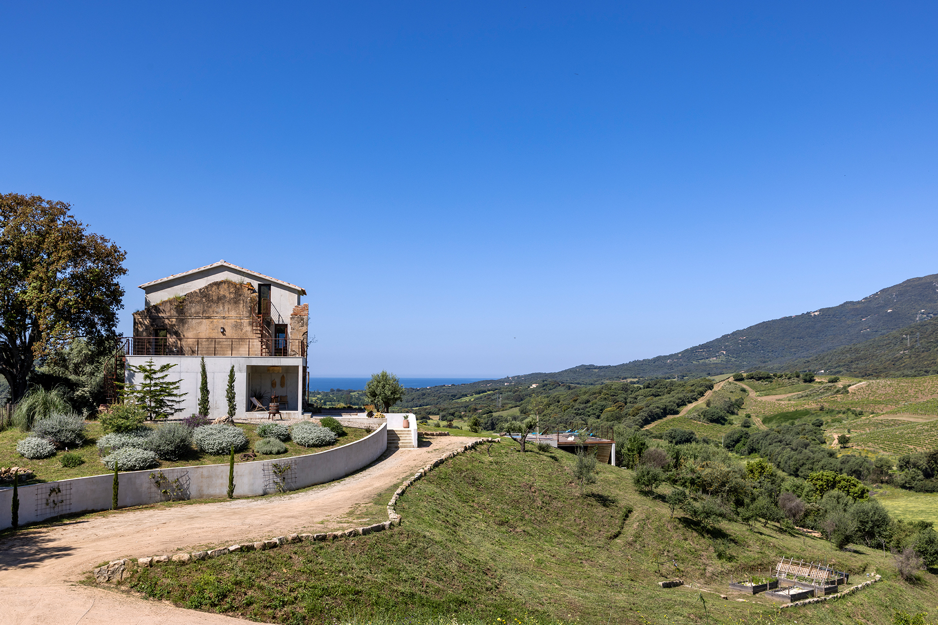 u-mulinu-casanelli_country-house_corsica-france_exterior-facade.jpg
