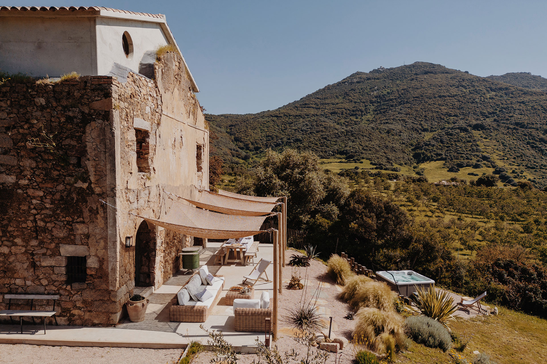 u-mulinu-casanelli_country-house_corsica-france_exterior-terrace.jpg