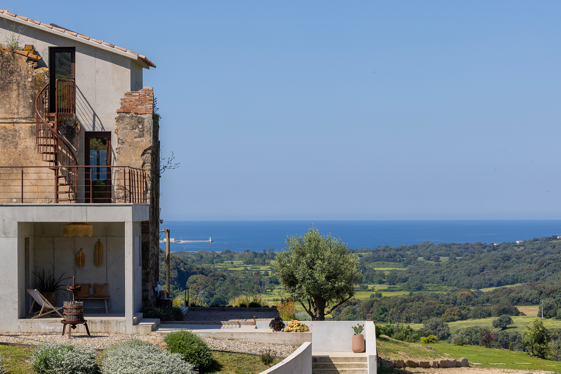 u-mulinu-casanelli_country-house_corsica-france_exterior-view.jpg