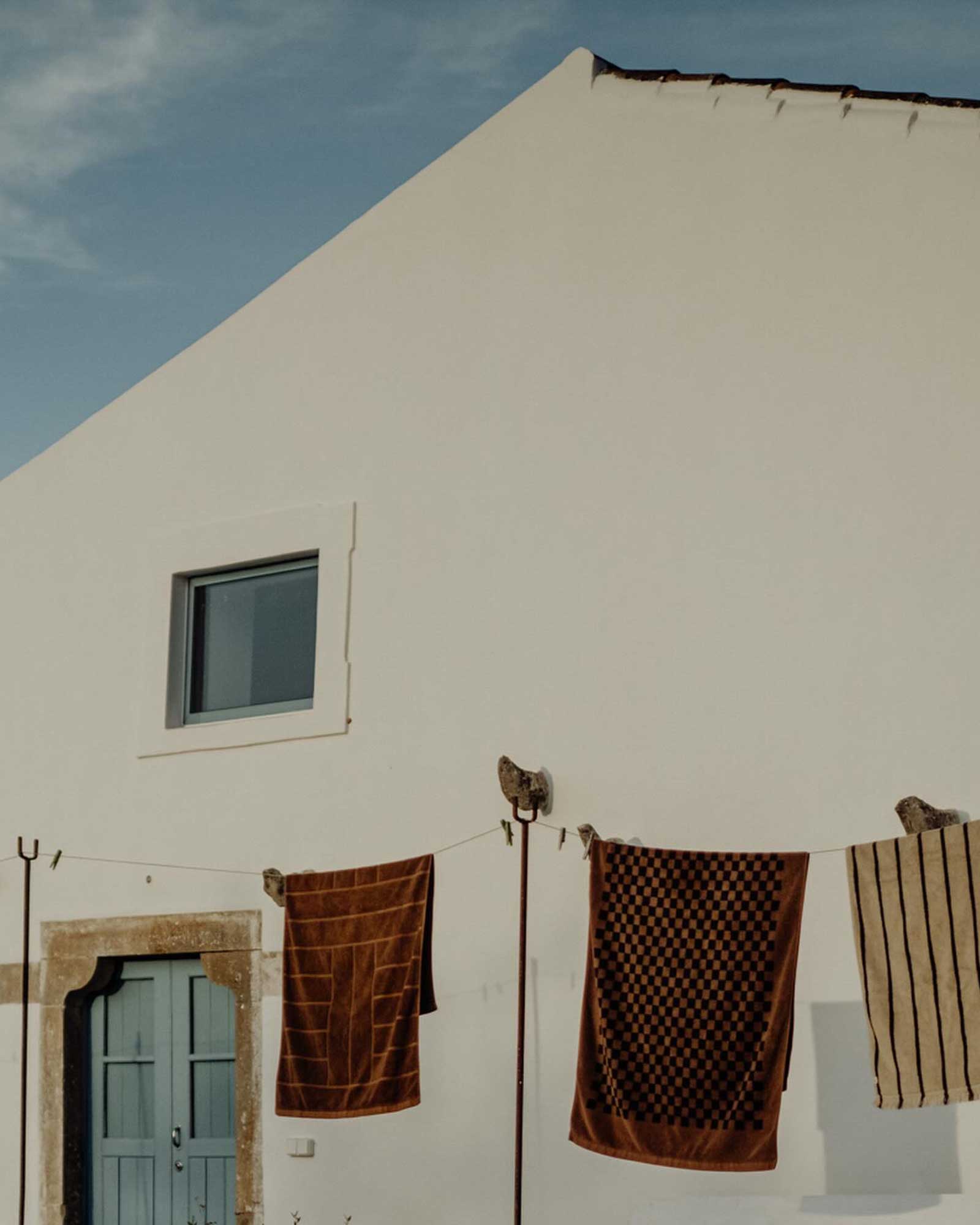 casa-amendoeira_country-house_algarve-portugal_exterior-facade-detail.jpg