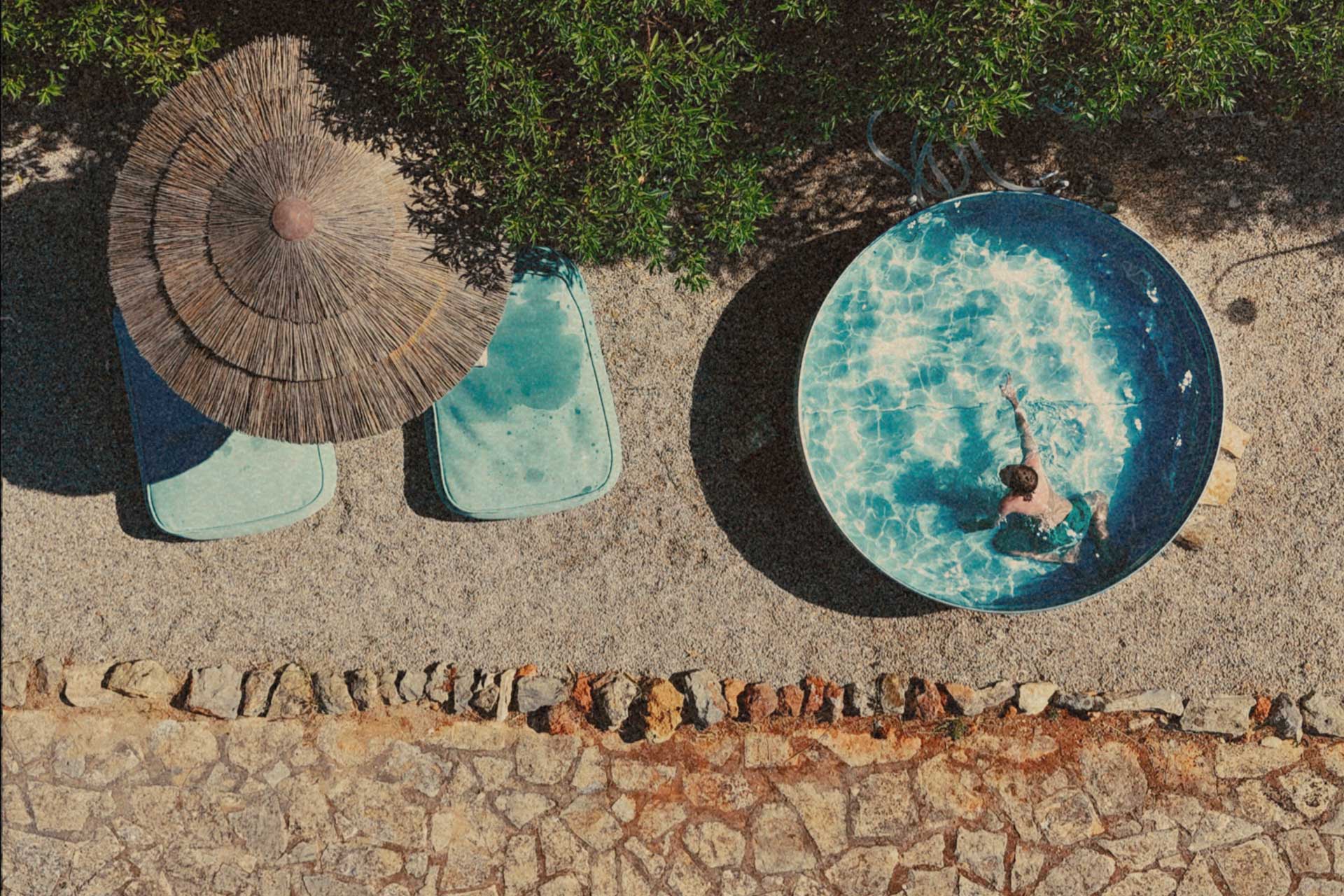 casa-amendoeira_country-house_algarve-portugal_exterior-pool.jpg