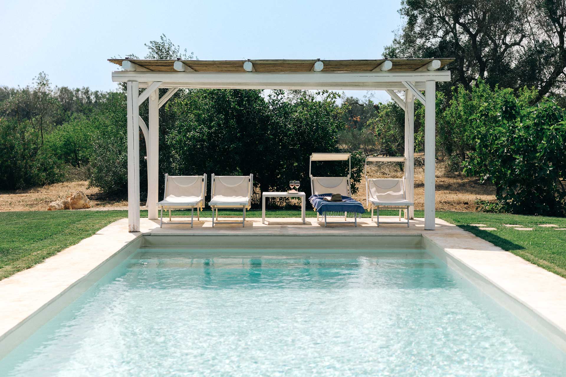 trullo-matteo_trullo_puglia-italy_exterior-pool-design.jpg