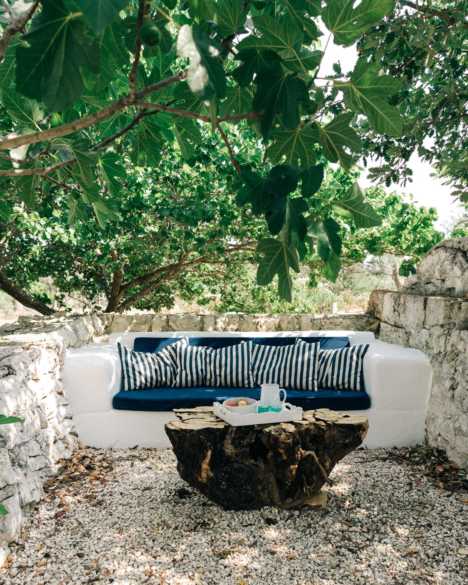 trullo-matteo_trullo_puglia-italy_exterior-sofa-design.jpg