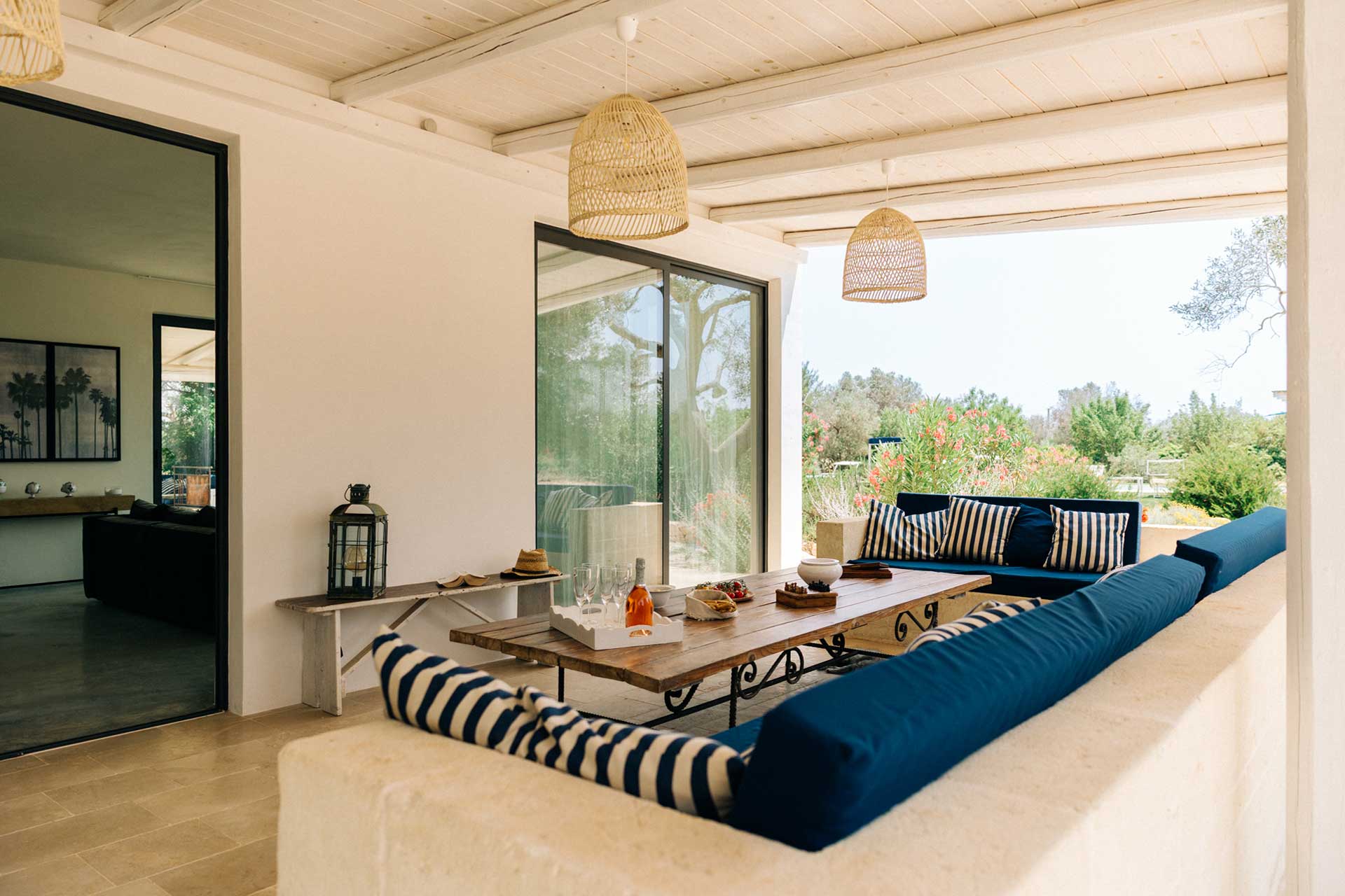 trullo-matteo_trullo_puglia-italy_exterior-terrace.jpg