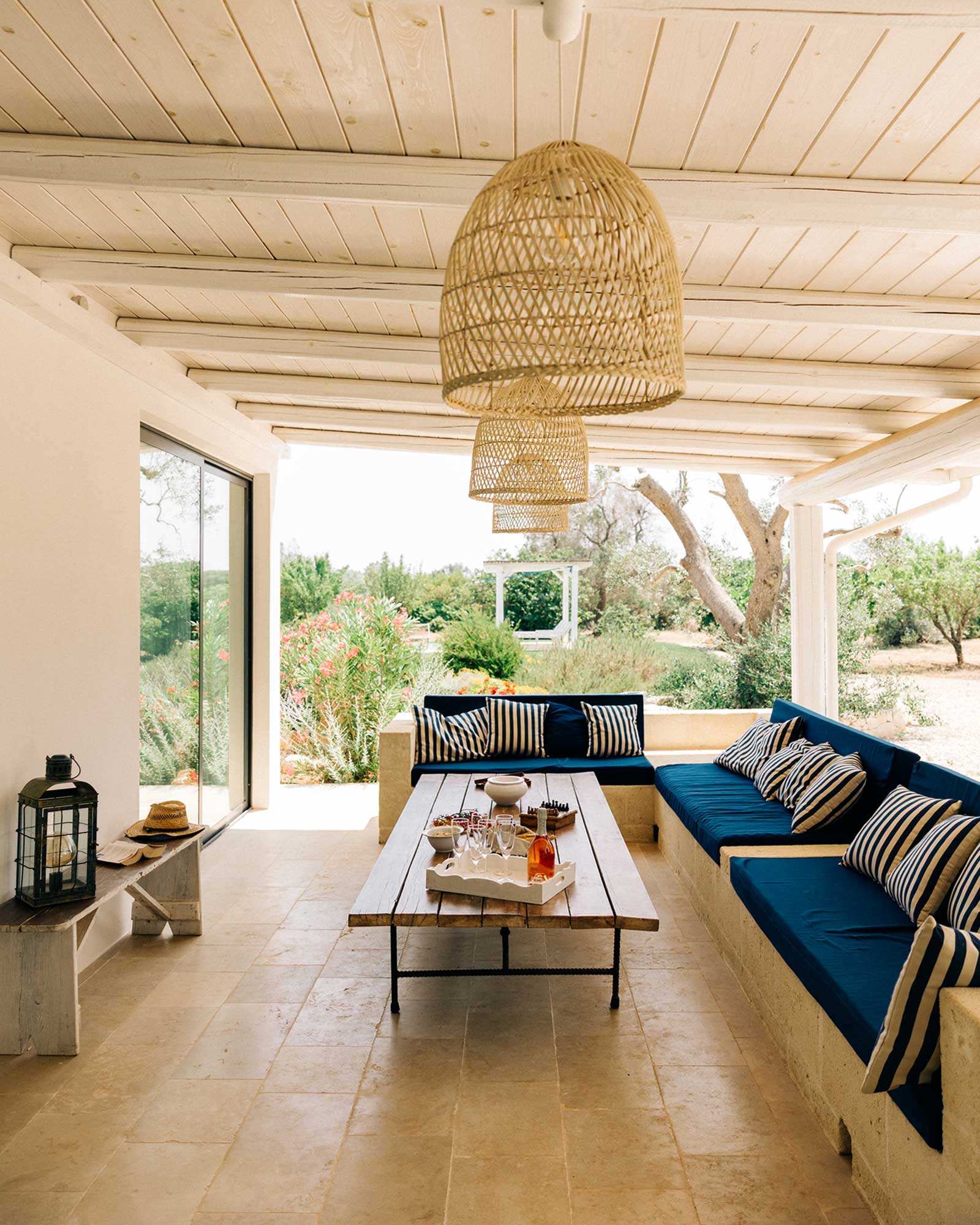 trullo-matteo_trullo_puglia-italy_exterior-terrace-design-.jpg