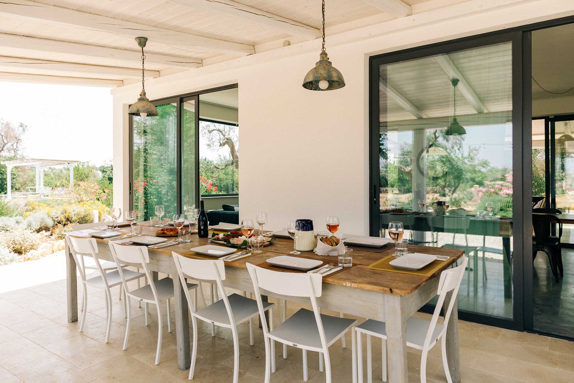 trullo-matteo_trullo_puglia-italy_exterior-terrace-table.jpg