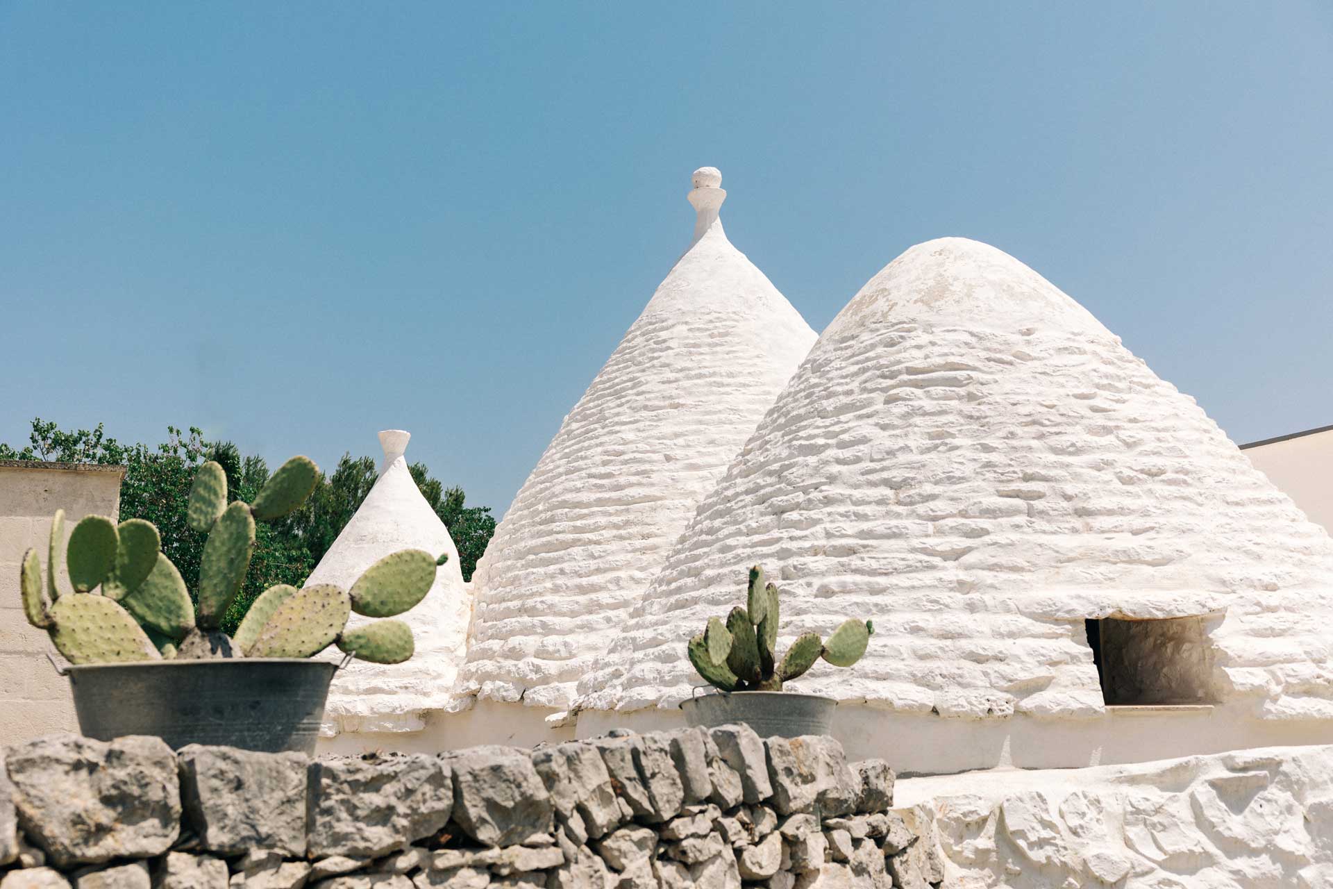 trullo-matteo_trullo_puglia-italy_exterior-trullo.jpg