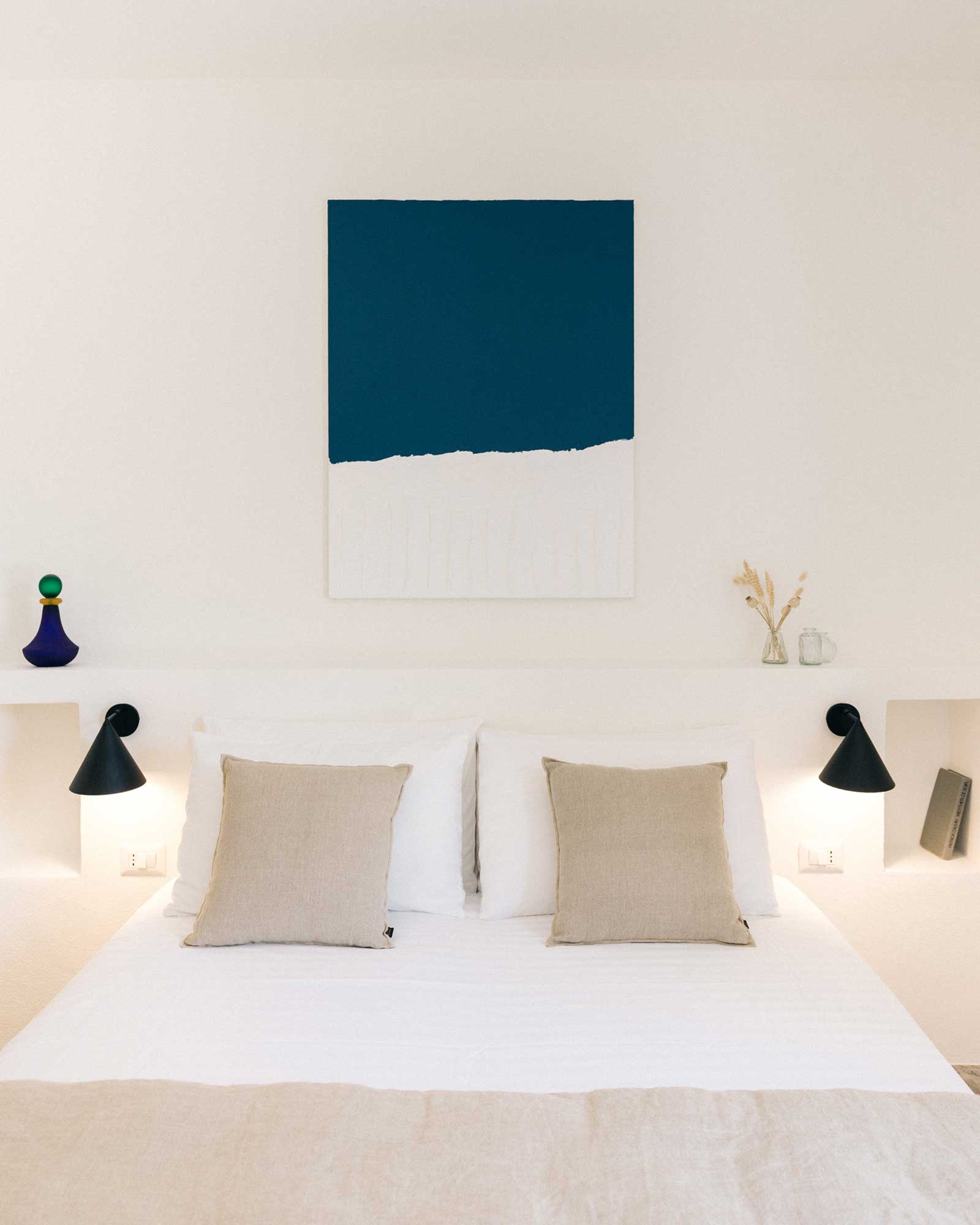 trullo-matteo_trullo_puglia-italy_interior-bed-detail.jpg