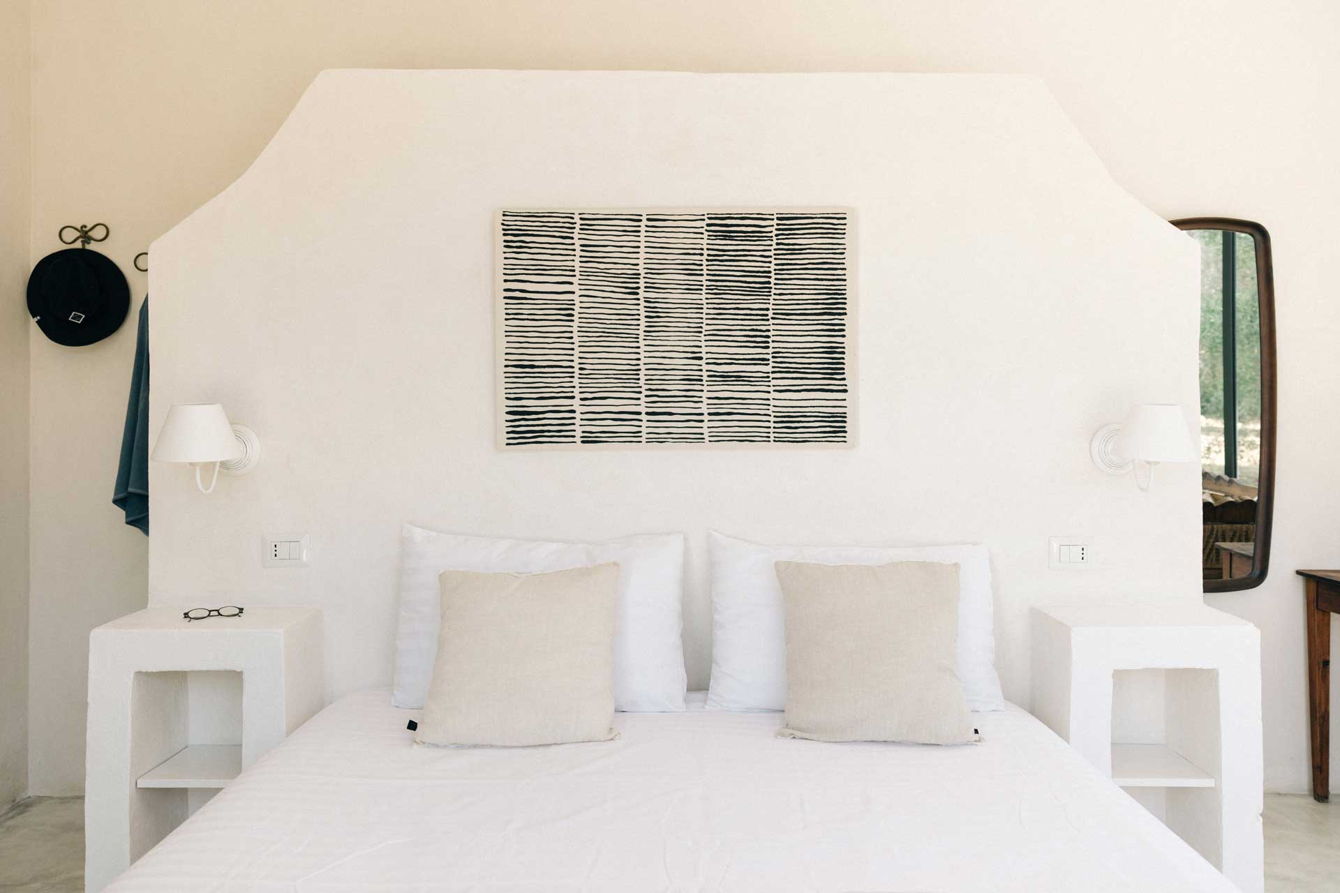 trullo-matteo_trullo_puglia-italy_interior-bed-room.jpg