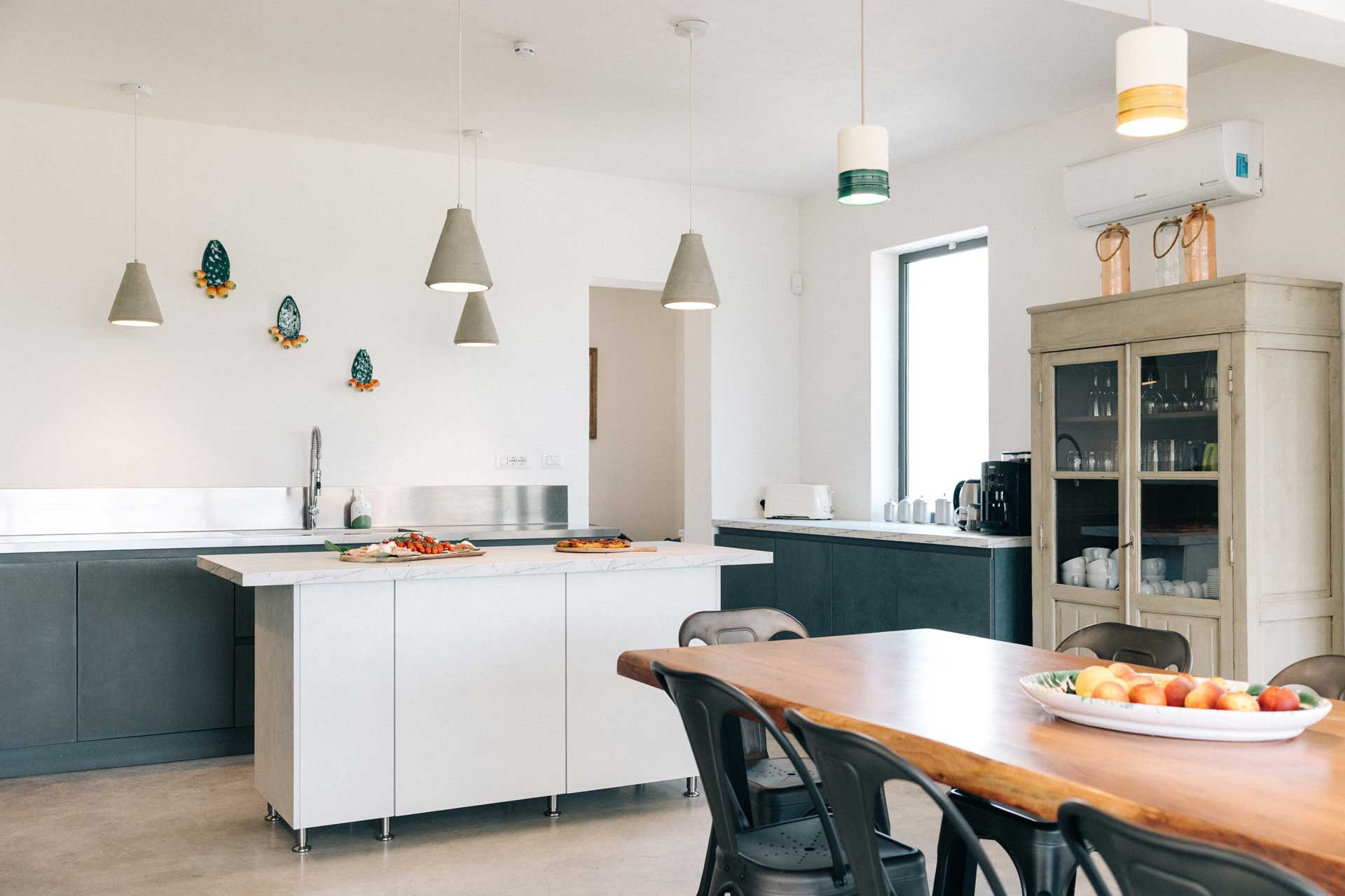 trullo-matteo_trullo_puglia-italy_interior-kitchen-design.jpg