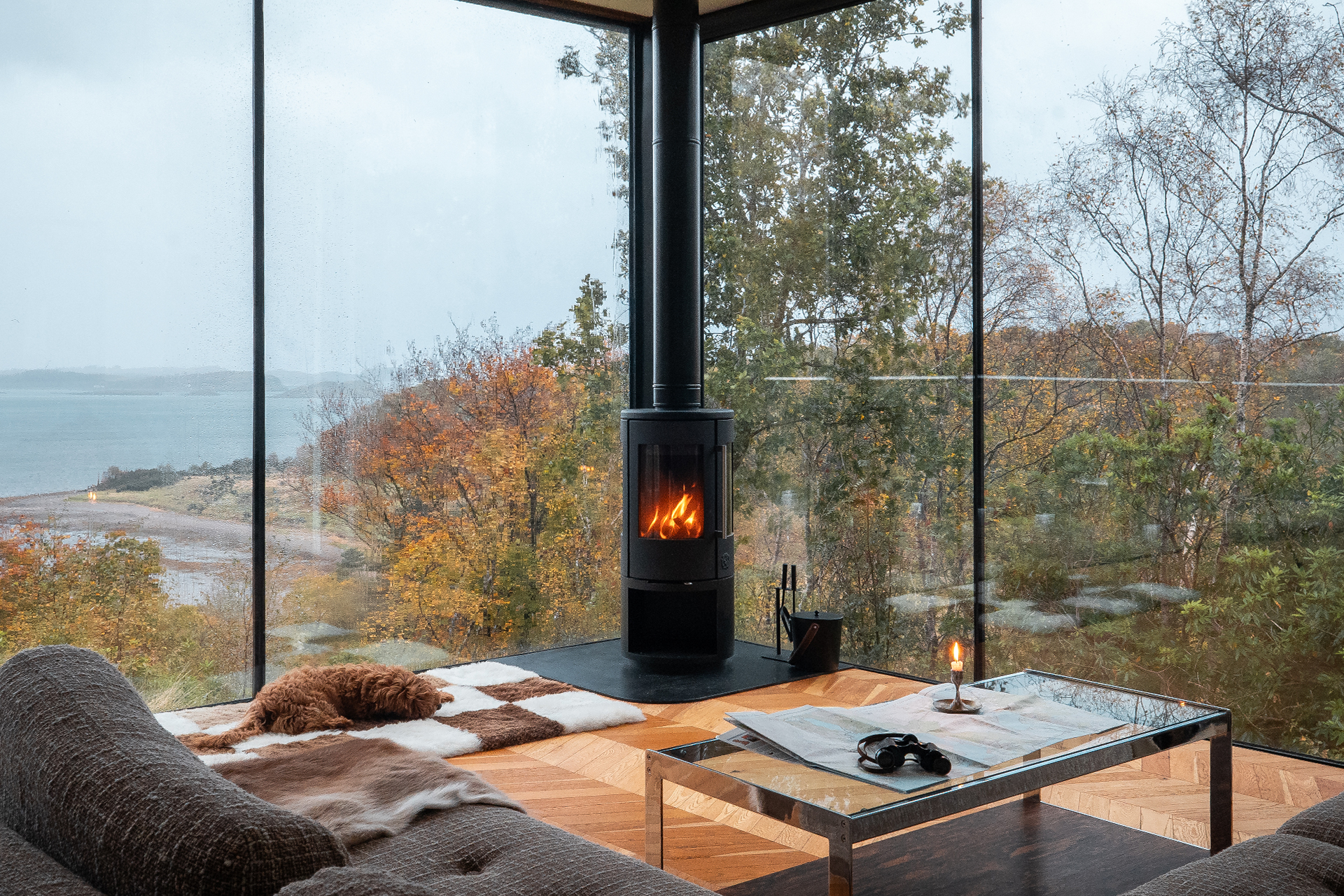 stormhouse-north_cabin_scotland-uk_interior-view.jpg