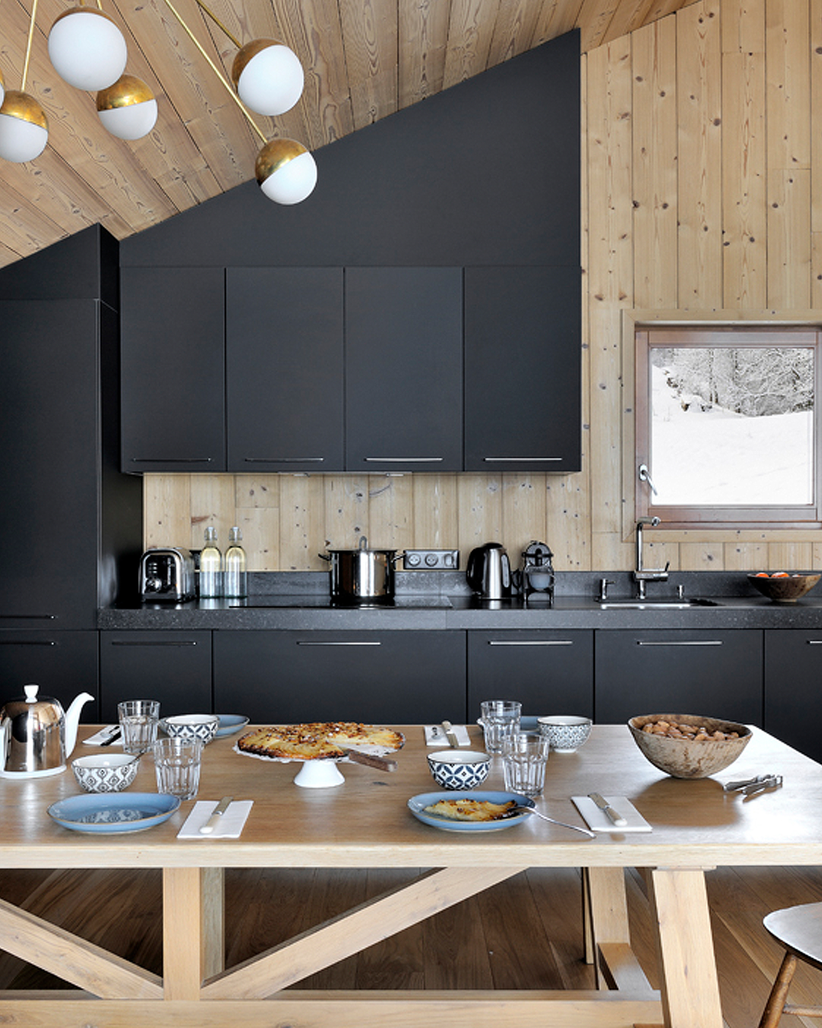 chalet-barma_chalet_manigod-alpes-france_interior-kitchen-detail.jpg