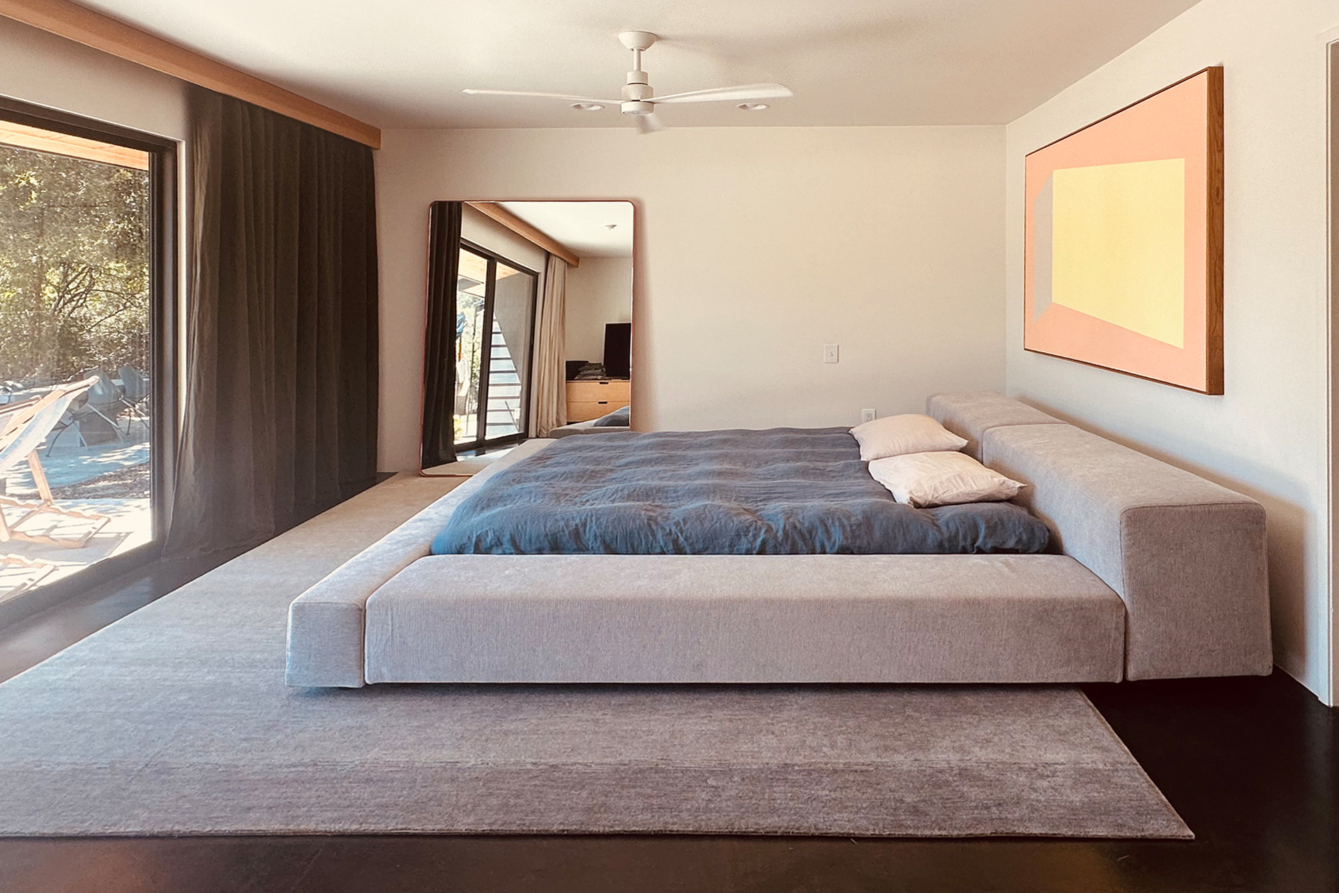 modern-east-end-ranch_house_ojai-california-usa_interior-bedroom-design.jpg