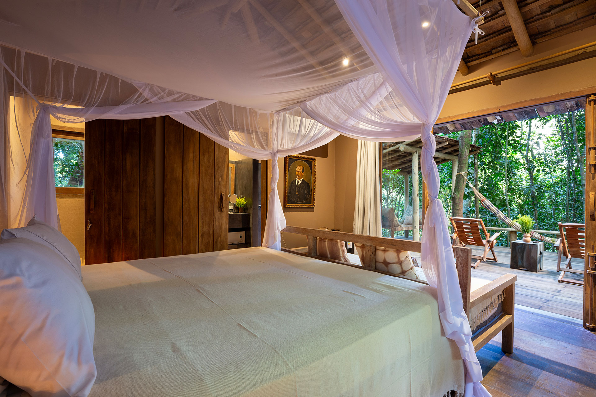 casa-mata-awe_house_bahia-brazil_exterior-bed.jpg