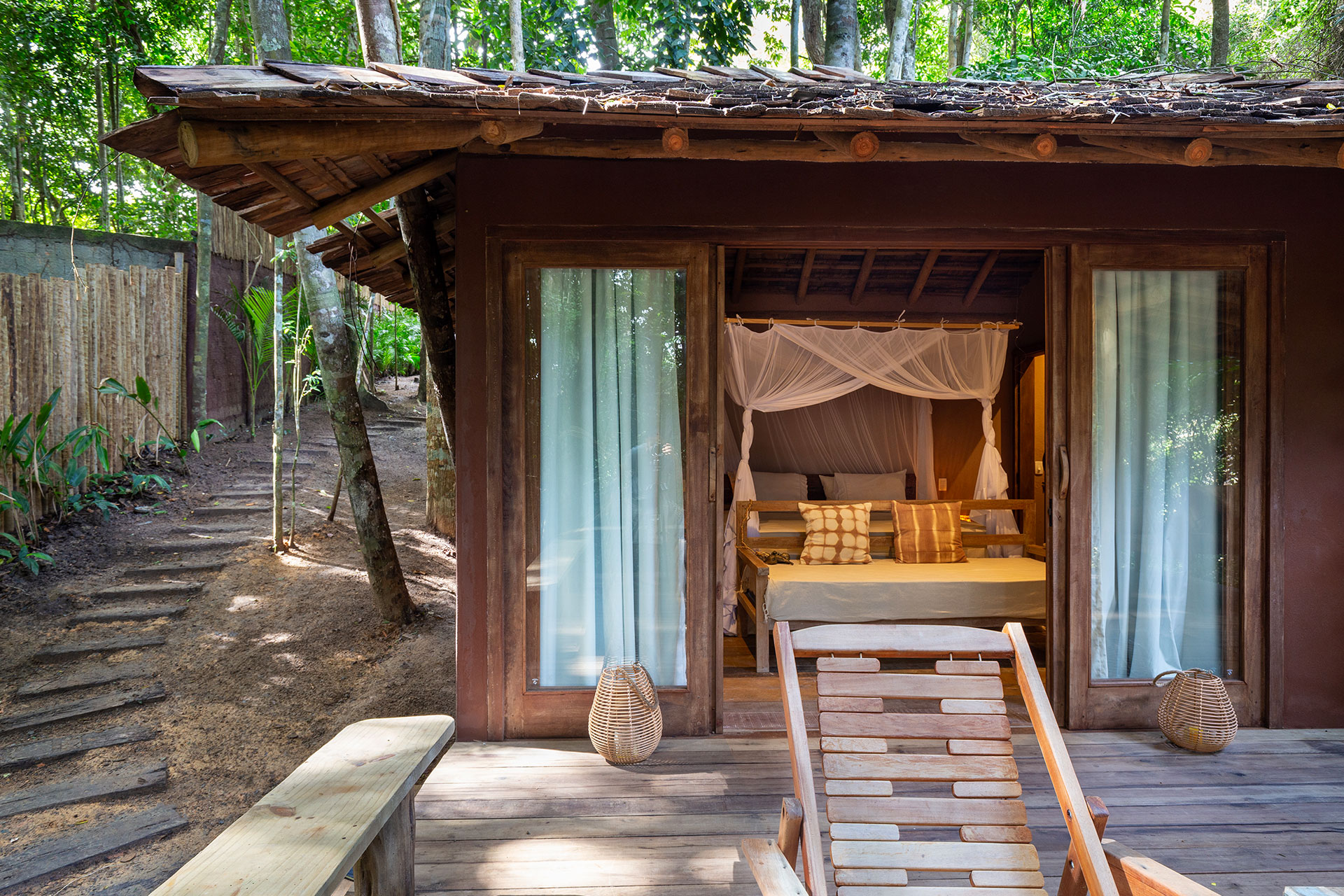 casa-mata-awe_house_bahia-brazil_exterior-room.jpg