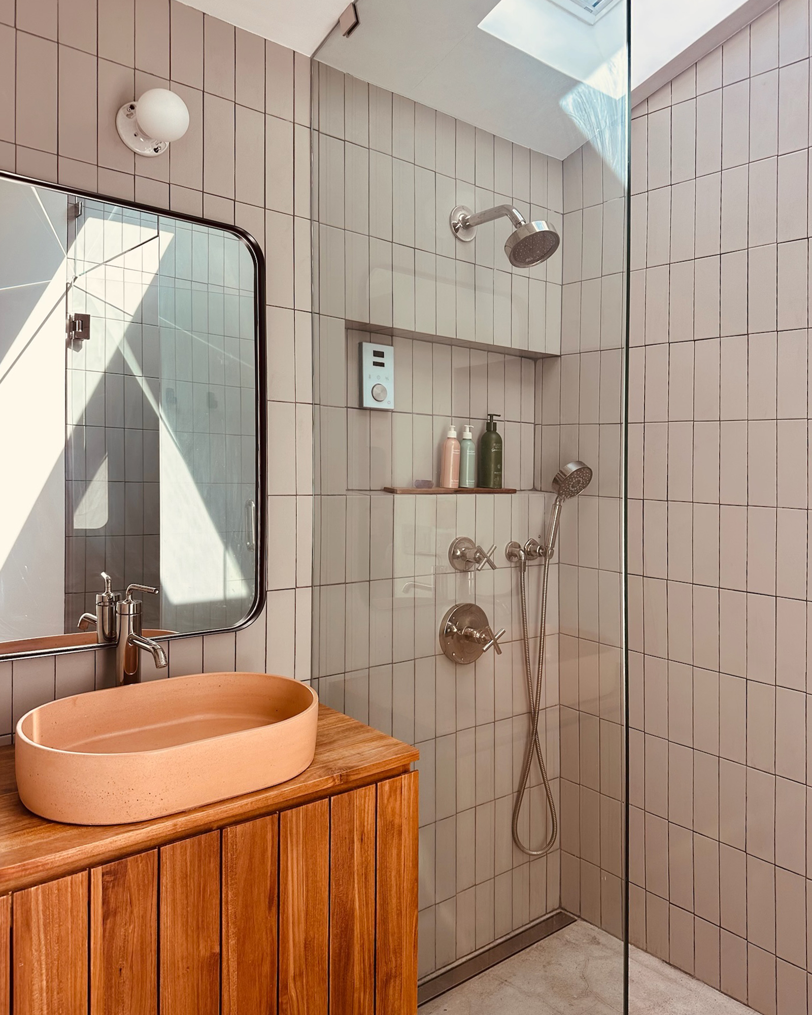 modern-east-end-studio_studio_california-usa_interior-bathroom.jpg