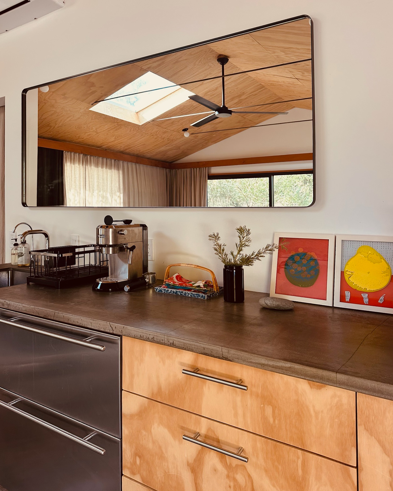 modern-east-end-studio_studio_california-usa_interior-mirror.jpg