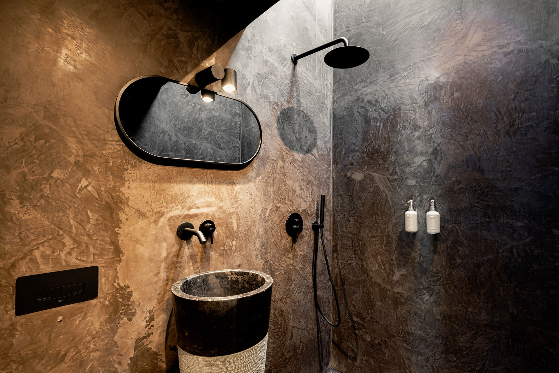 quinta-da-lila-the-granite-house_estate_Faro-District-portugal_interior-bathroom.jpg