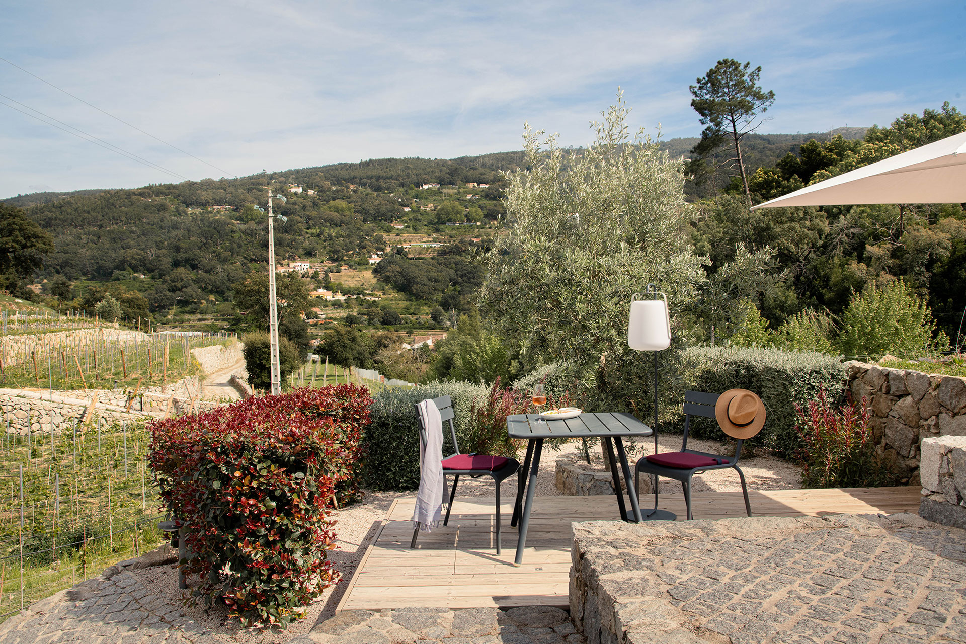 quinta-da-lila-the-bakers-cottage_estate_Faro-District-portugal_exterior-terrace.jpg