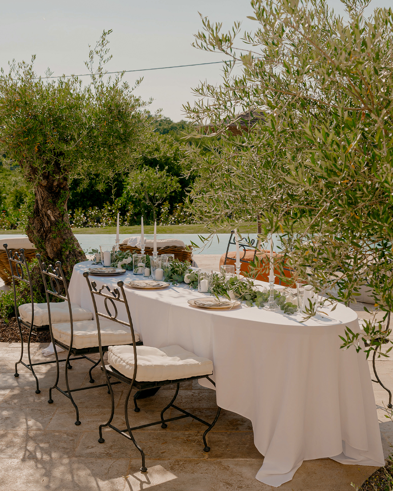 lamaison_villa_istria-croatia_exterior-table.jpg