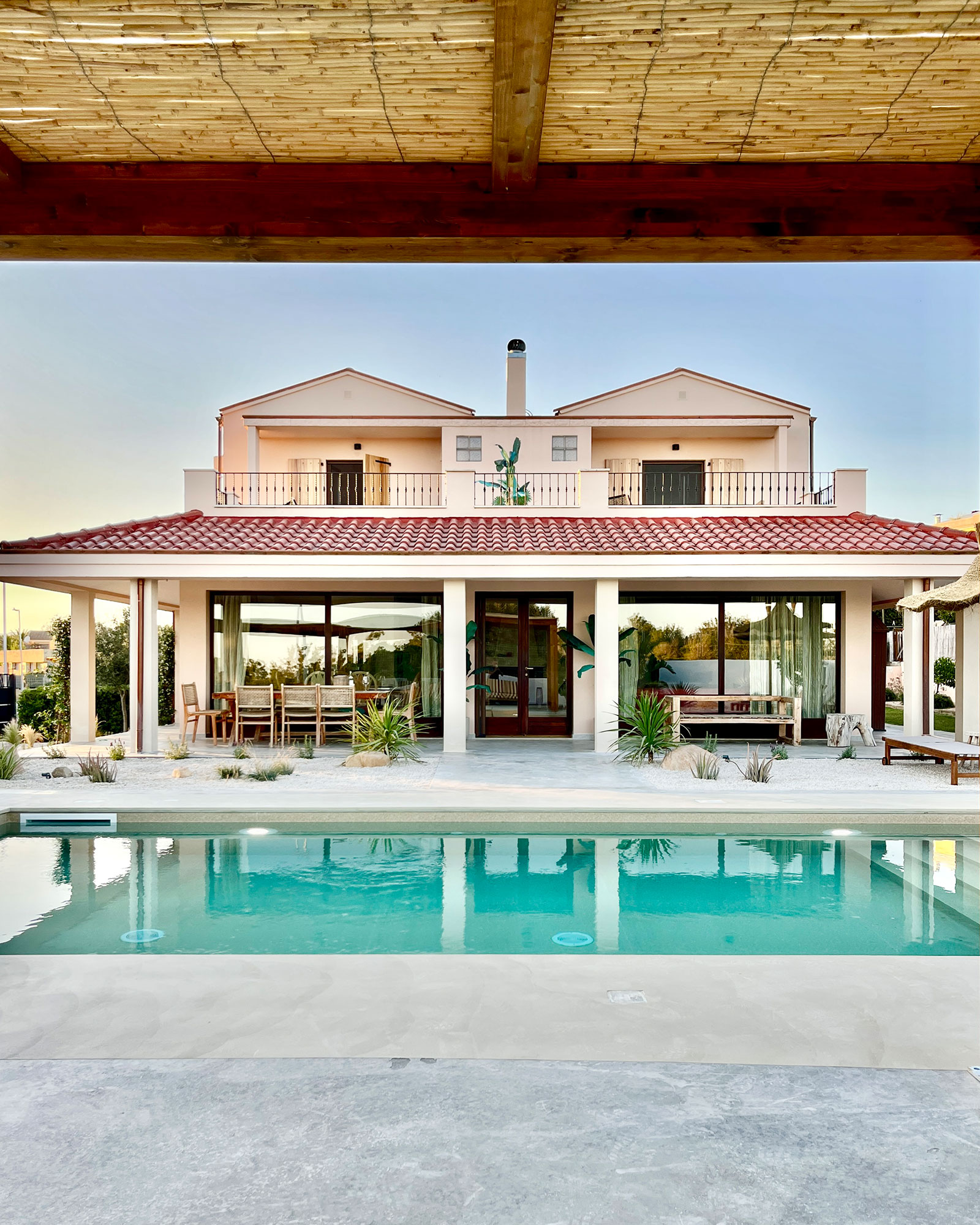 villa-maillard_house_Sardinia-italy_exterior-facade-detail.jpg