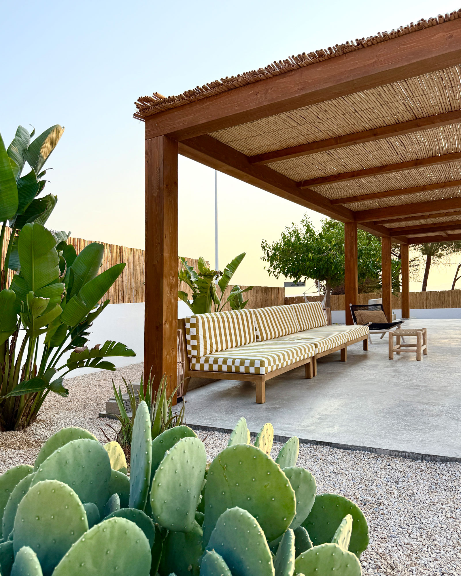 villa-maillard_house_Sardinia-italy_exterior-terrace-space.jpg