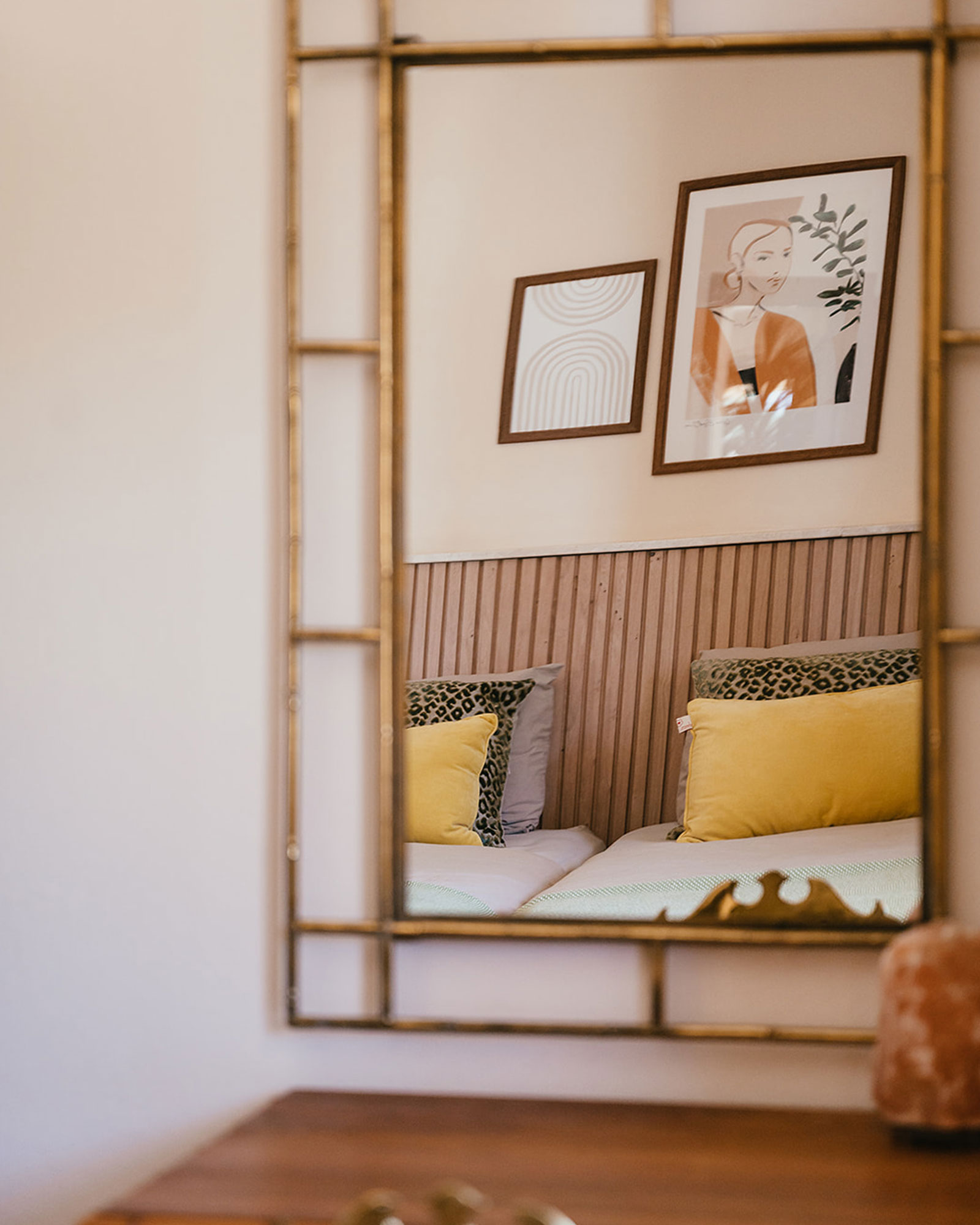 villa-maillard_house_Sardinia-italy_interior-bedroom-mirror.jpg