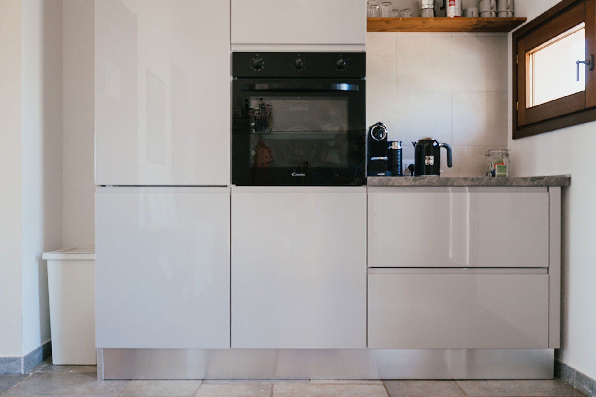 villa-maillard_house_Sardinia-italy_interior-kitchen.jpg