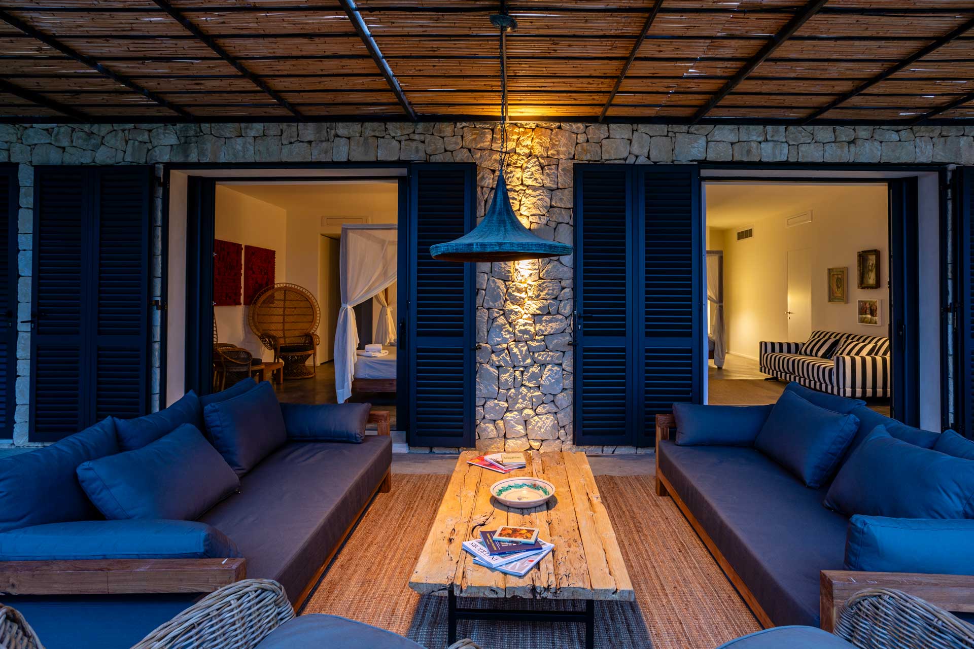 villa-vogue-retreat_villa_sicilia-italy_exterior-terrace-night.jpg