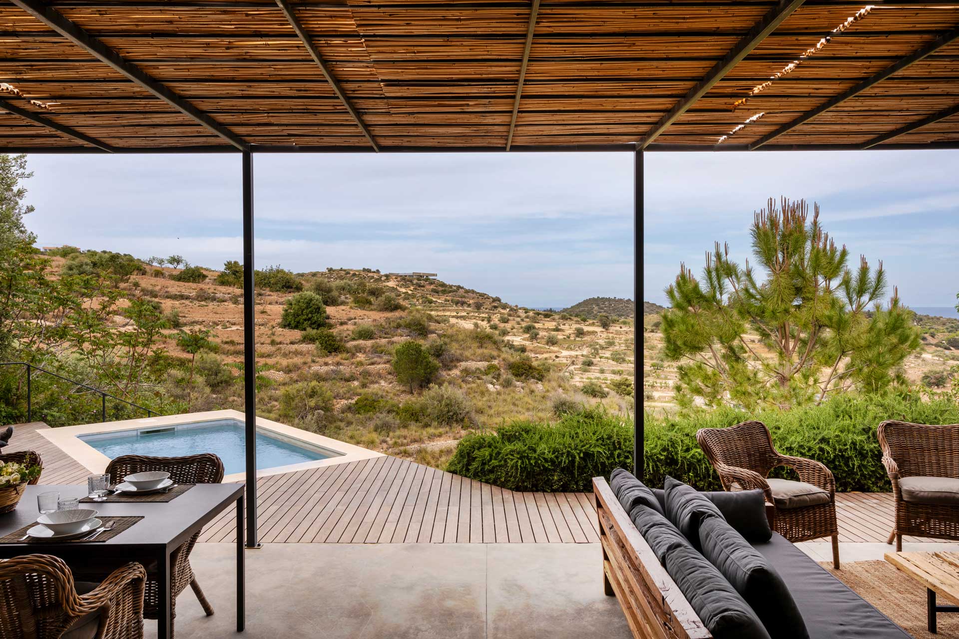 villa-vogue-retreat_villa_sicilia-italy_exterior-terrace-view.jpg