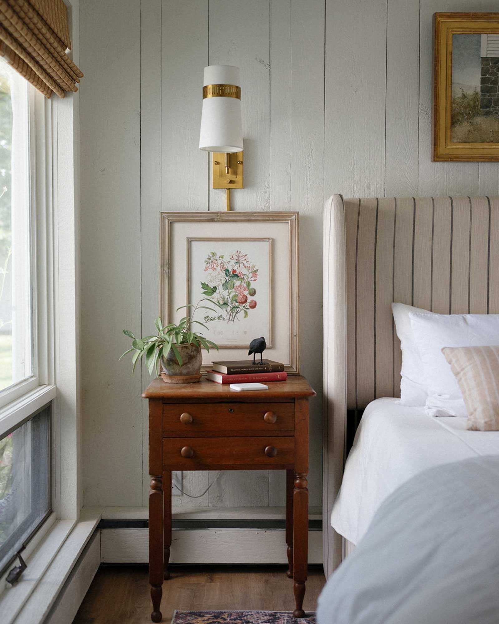 the-asher_house_wisconsin-usa_interior-bedroom-detail.jpg