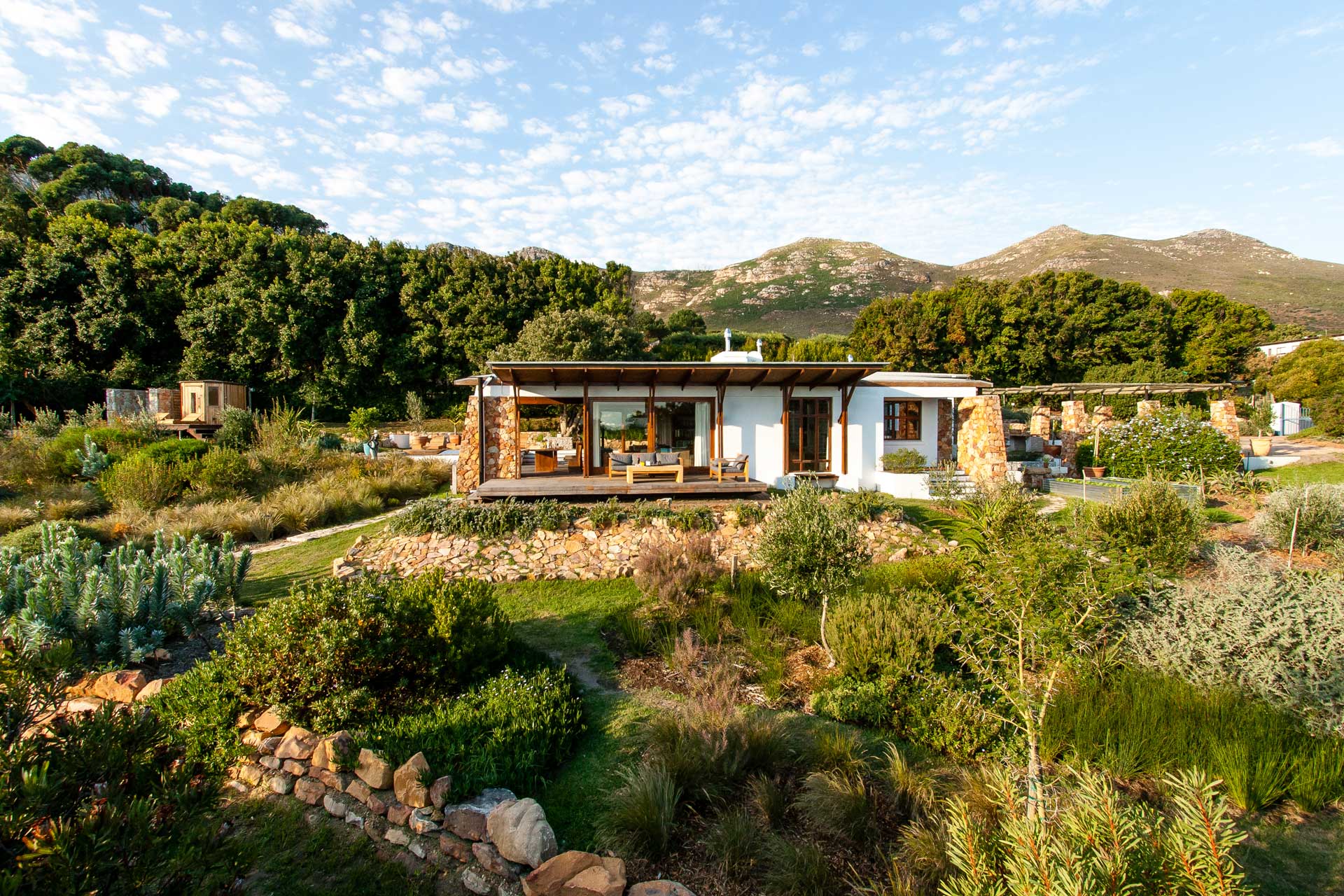 Kinghorns Gardens Luxury Retreat & Farm Garden